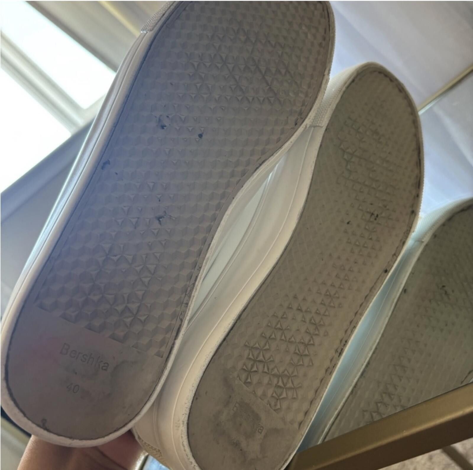 Bershka (Bershka) Cream Sneakers with Tan Laces Size US 9 / IT 39 - 10 Thumbnail