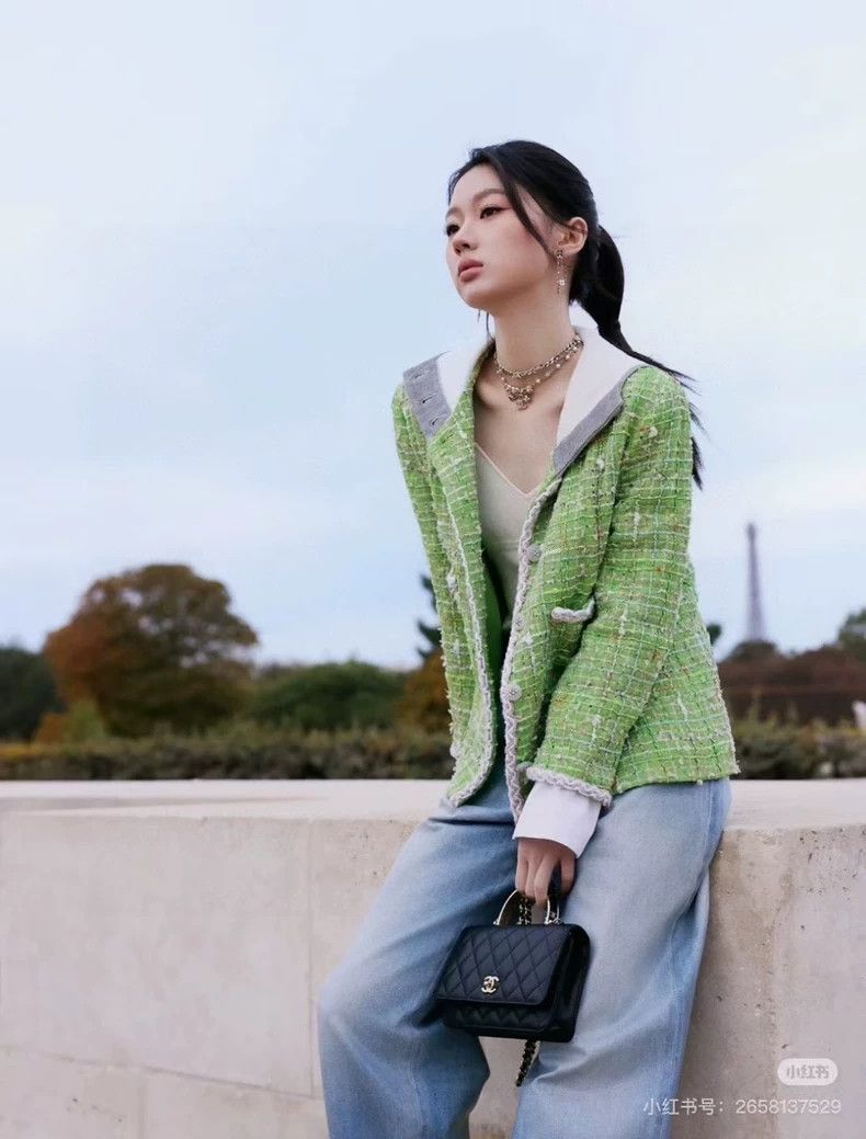 Chanel Chanel 25C green tweed hooded jacket Size M / US 6-8 / IT 42-44 - 3 Thumbnail