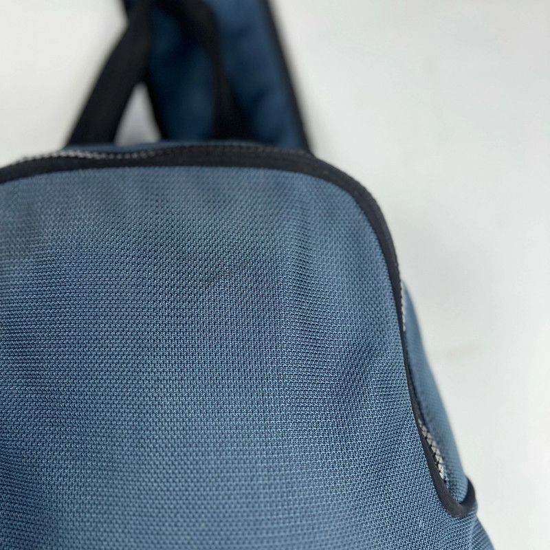 Miu Miu 90s Miu Miu Nylon Sling Rucksack in Navy Size ONE SIZE - 8 Thumbnail