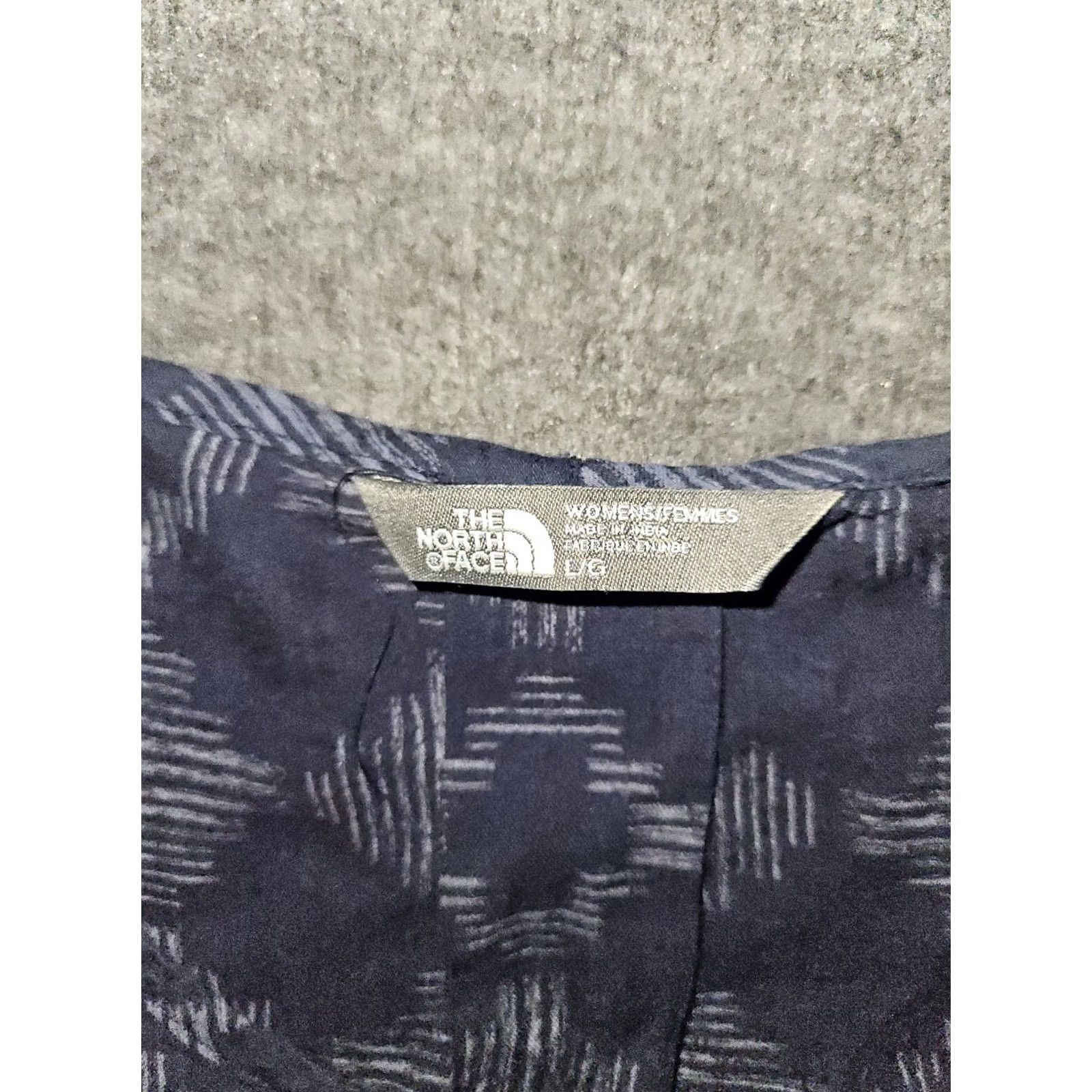 The North Face VINTAGE The North Face Tunic Tank Top Women L Gray Geometric Active Gym Running Size L / US 10 / IT 46 - 2 Thumbnail