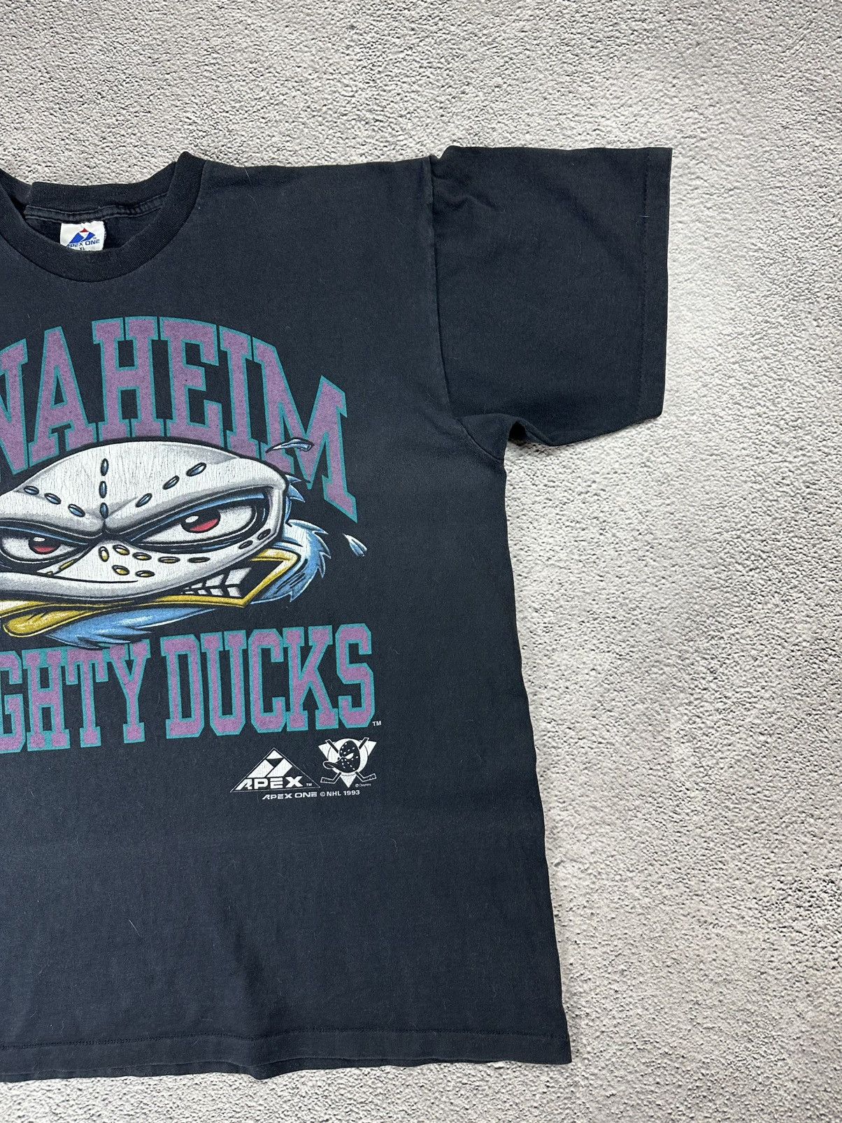 Apex One Vintage 1993 Anaheim Mighty Ducks T-Shirt Apex One NHL USA Size US XL / EU 56 / 4 - 6 Thumbnail