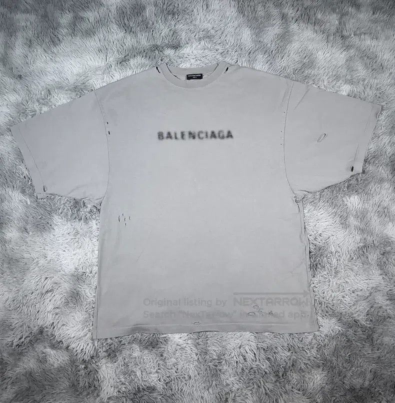 Balenciaga Balenciaga Blurred Mosaic Logo Short Sleeve T-Shirt Size US M / EU 48-50 / 2 - 1 Thumbnail