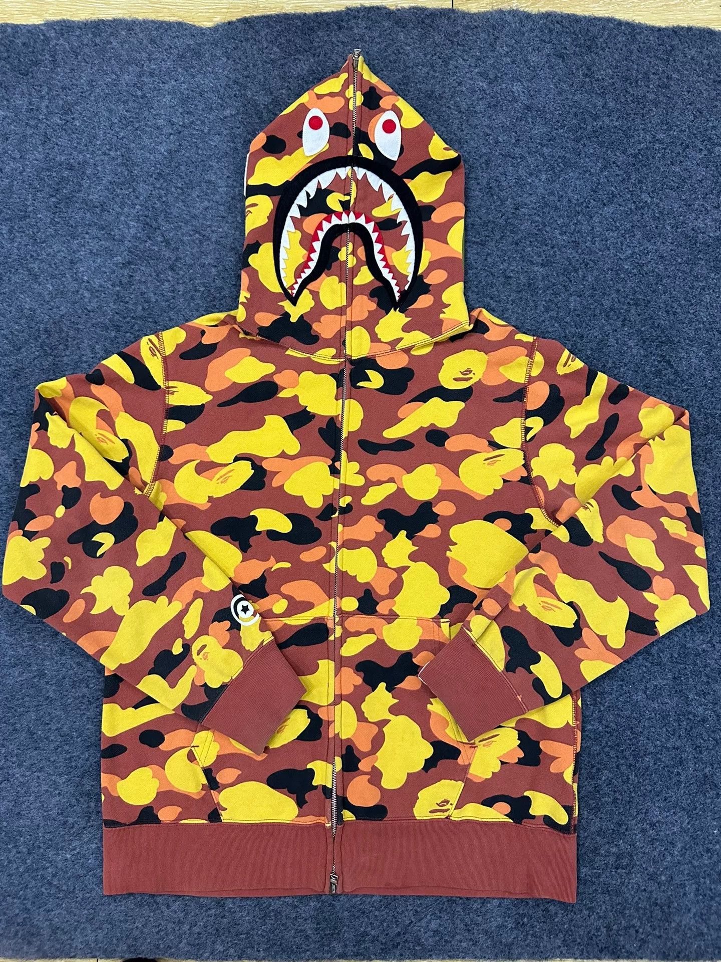 Bape Bape Multi Shark Sweatshirt Pullover Size US XL / EU 56 / 4 - 1 Thumbnail