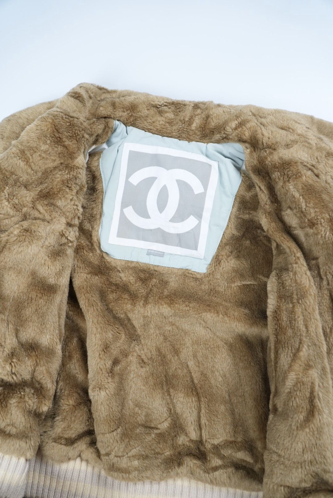 Chanel Chanel Sports Fall 2001 Blue CC Fur Bomber Jacket Size S / US 4 / IT 40 - 7 Thumbnail