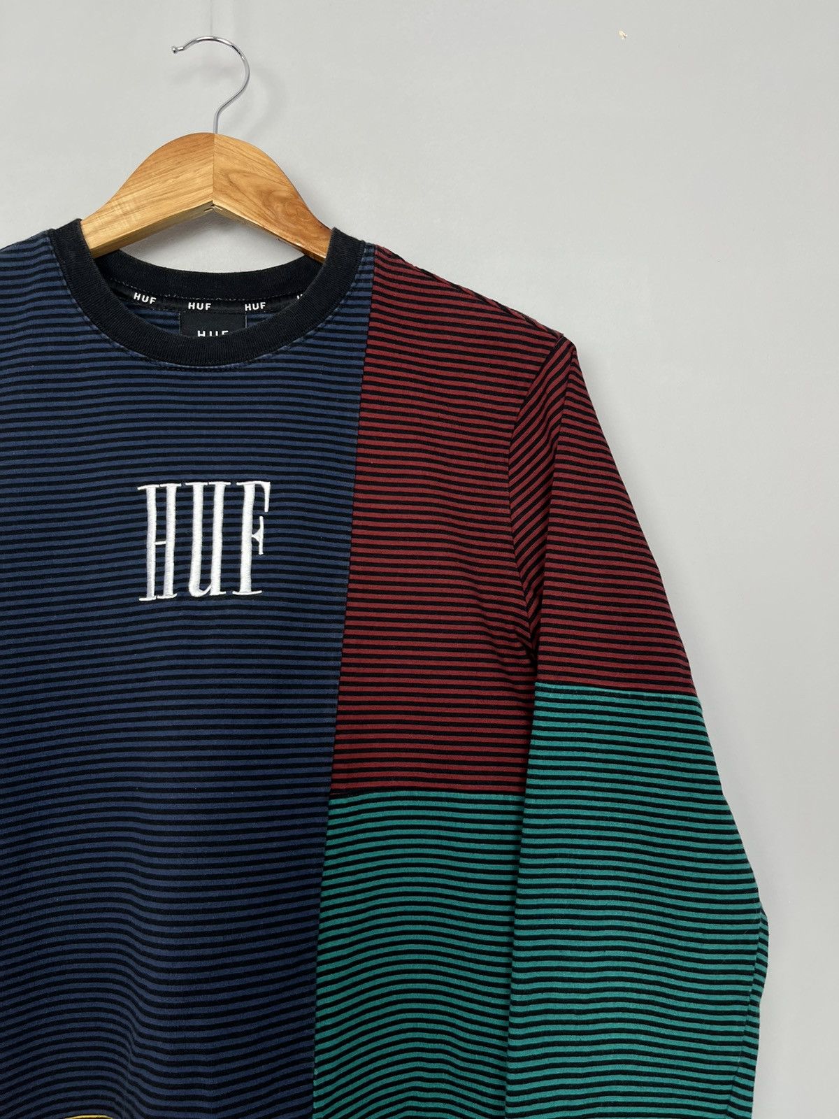 Huf Huf Stripped Y2K Cotton Big Logo Long Sleeve Sweatshirt Size US M / EU 48-50 / 2 - 3 Thumbnail