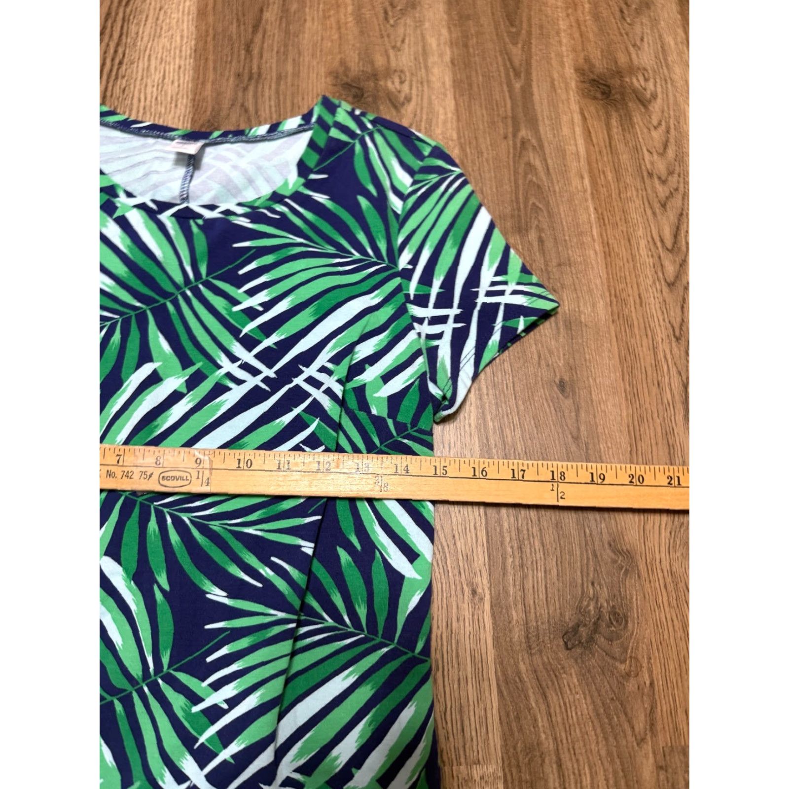 Old Navy Old Navy Dress Women’s Small Blue Green White Short Sleeve Allover Print Knee Length Casual Shift Dress with Free Returnss Size 28" / US 6 / IT 42 - 3 Thumbnail
