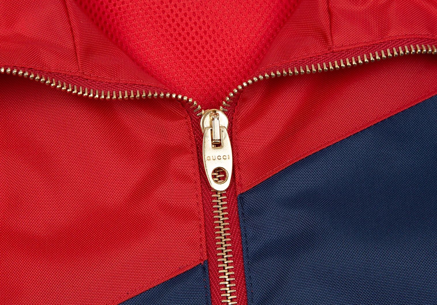 Gucci Logo Embroidered Nylon Jacket in Red and Navy, Size 46 Size US S / EU 44-46 / 1 - 3 Thumbnail