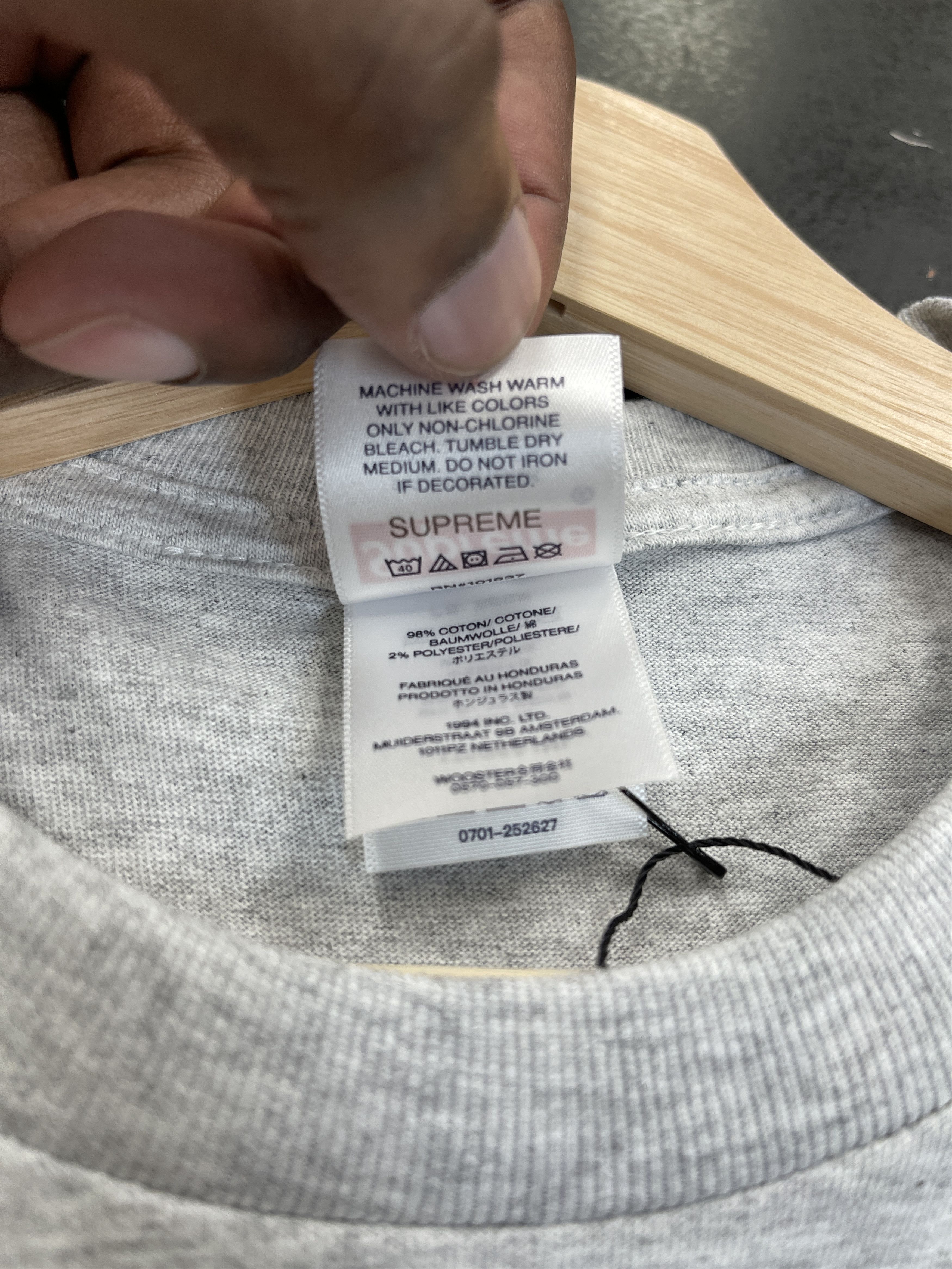Supreme Supreme Stick Tee Grey Size US XL / EU 56 / 4 - 2 Thumbnail
