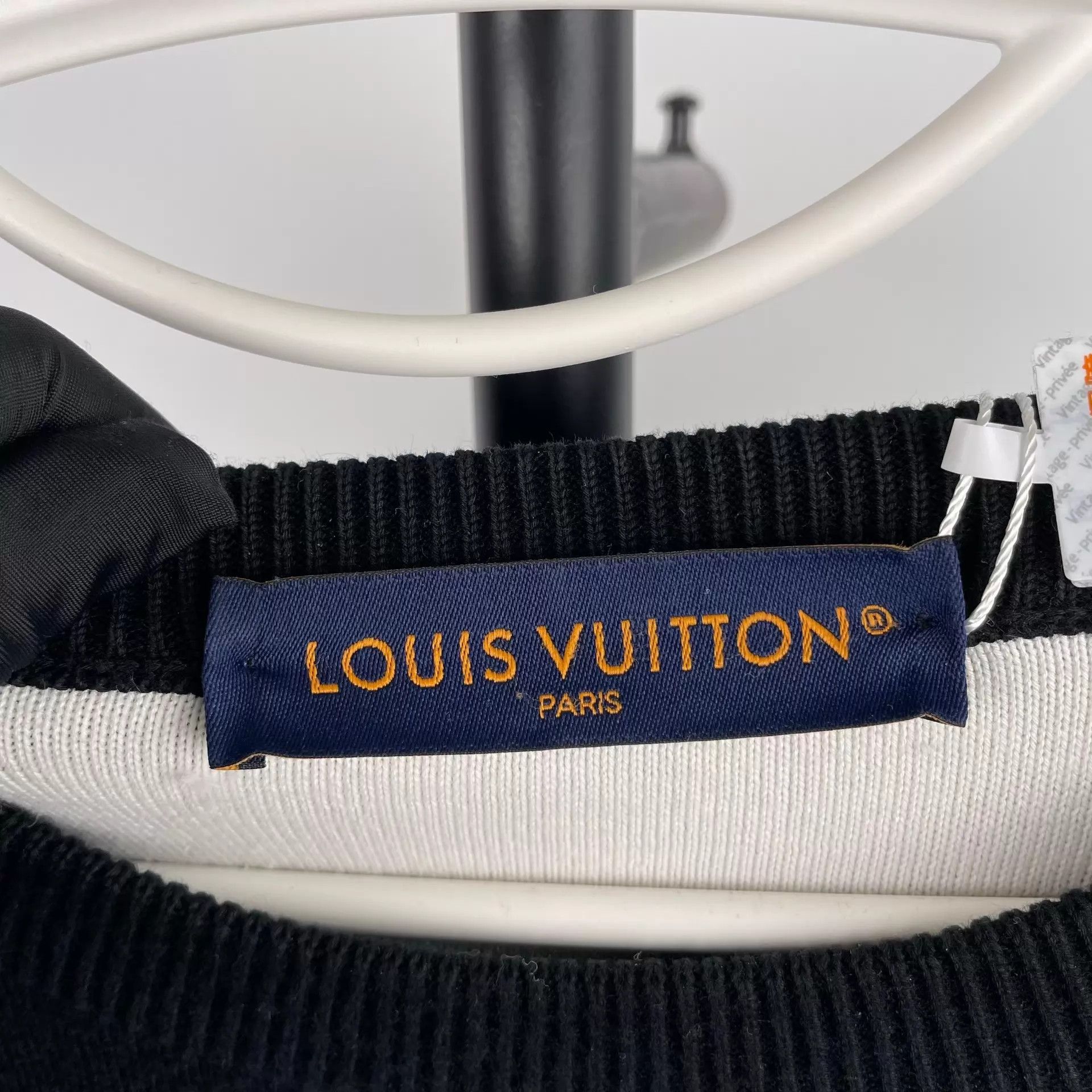 Louis Vuitton LV Monogram Gradient Crewneck LS Sweatshirt XL Size US XL / EU 56 / 4 - 3 Thumbnail