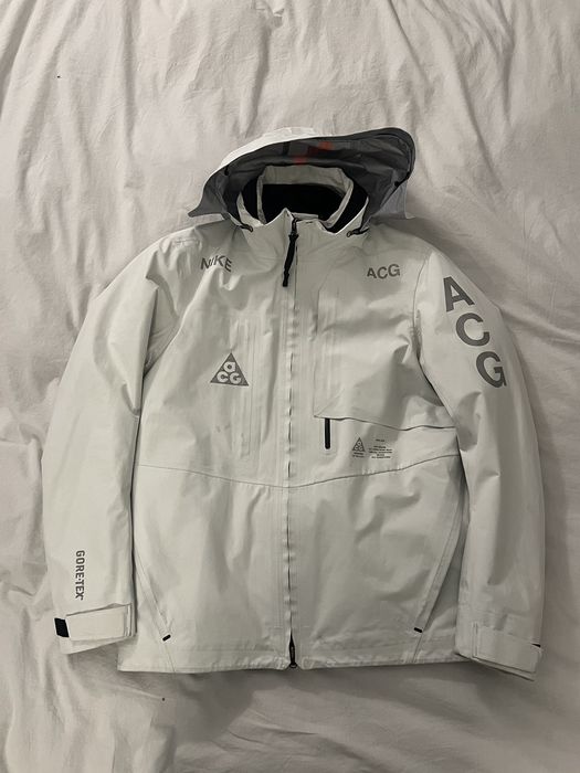 Nike Nike Nikelab ACG 2 In 1 System White Jacket Size M Gore-Tex