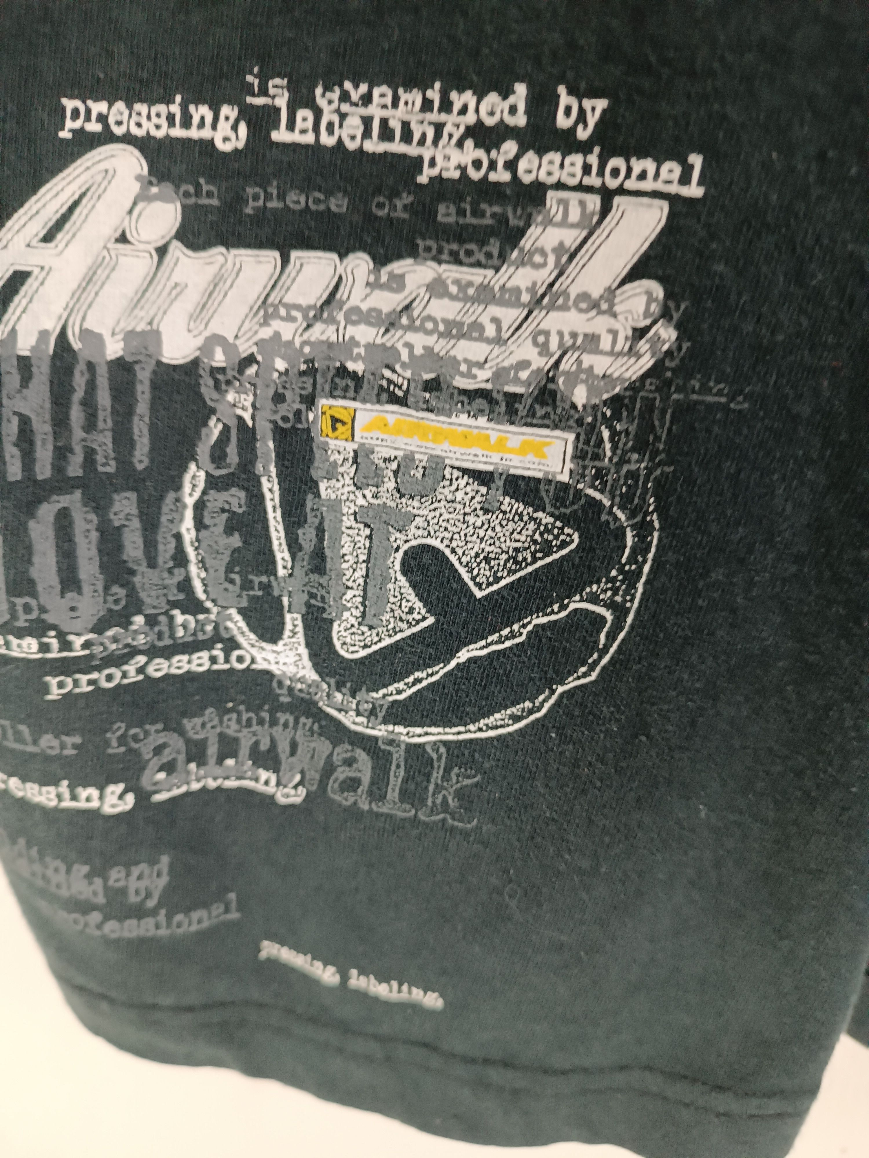 Airwalk THRASHED FADED VINTAGE Y2K AIRWALK VERY RARE JNCO DOGTOWN Size US L / EU 52-54 / 3 - 18 Thumbnail