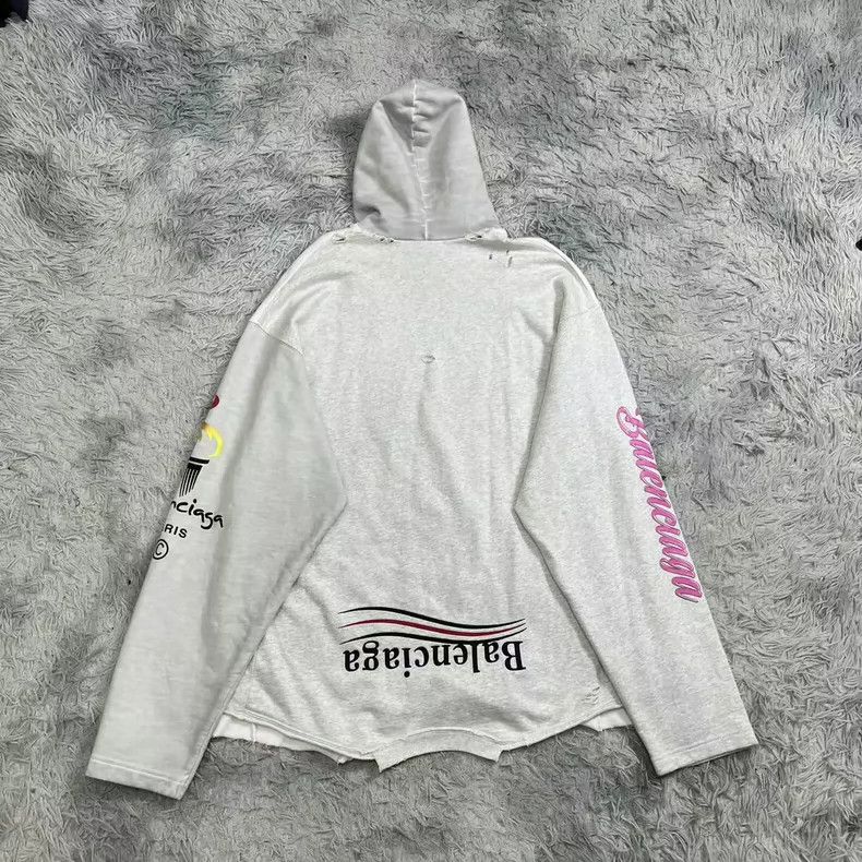 Balenciaga Balenciaga Men's Upside Down Hooded Sweater Size US M / EU 48-50 / 2 - 2 Thumbnail