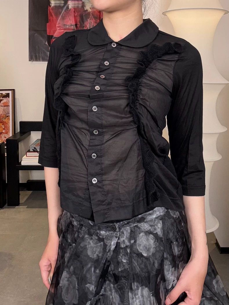Comme des Garcons Comme Des Garcons Pleated Twisted Lace Medium Sleeve Shirt Size S / US 4 / IT 40 - 2 Thumbnail