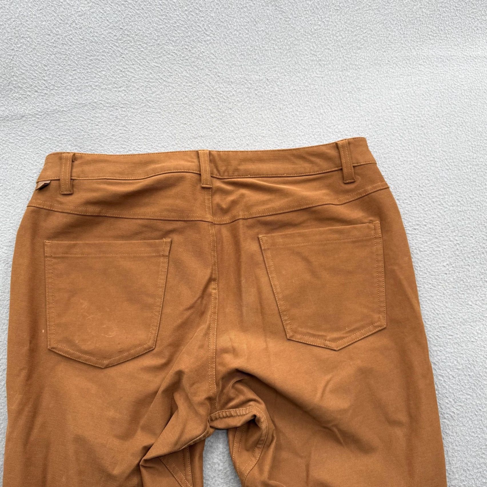 Lululemon Lululemon Pants Mens 32 Brown 5 Pocket Straight Leg Stretch Chino Casual Pants Mens 32 Brown Casual Workwear City Size US 32 / EU 48 - 8 Thumbnail