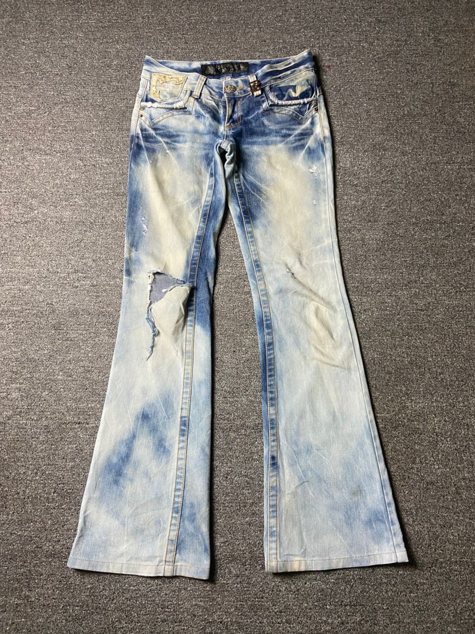 Japanese Brand Vintage Red Pepper Low Rise Distressed Flare Jeans (175) Size 29" - 1 Thumbnail