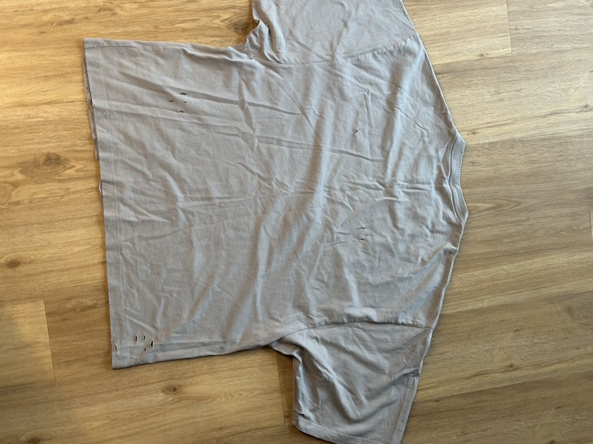 Balenciaga Balenciaga blurred tshirt distressed Size US L / EU 52-54 / 3 - 6 Thumbnail
