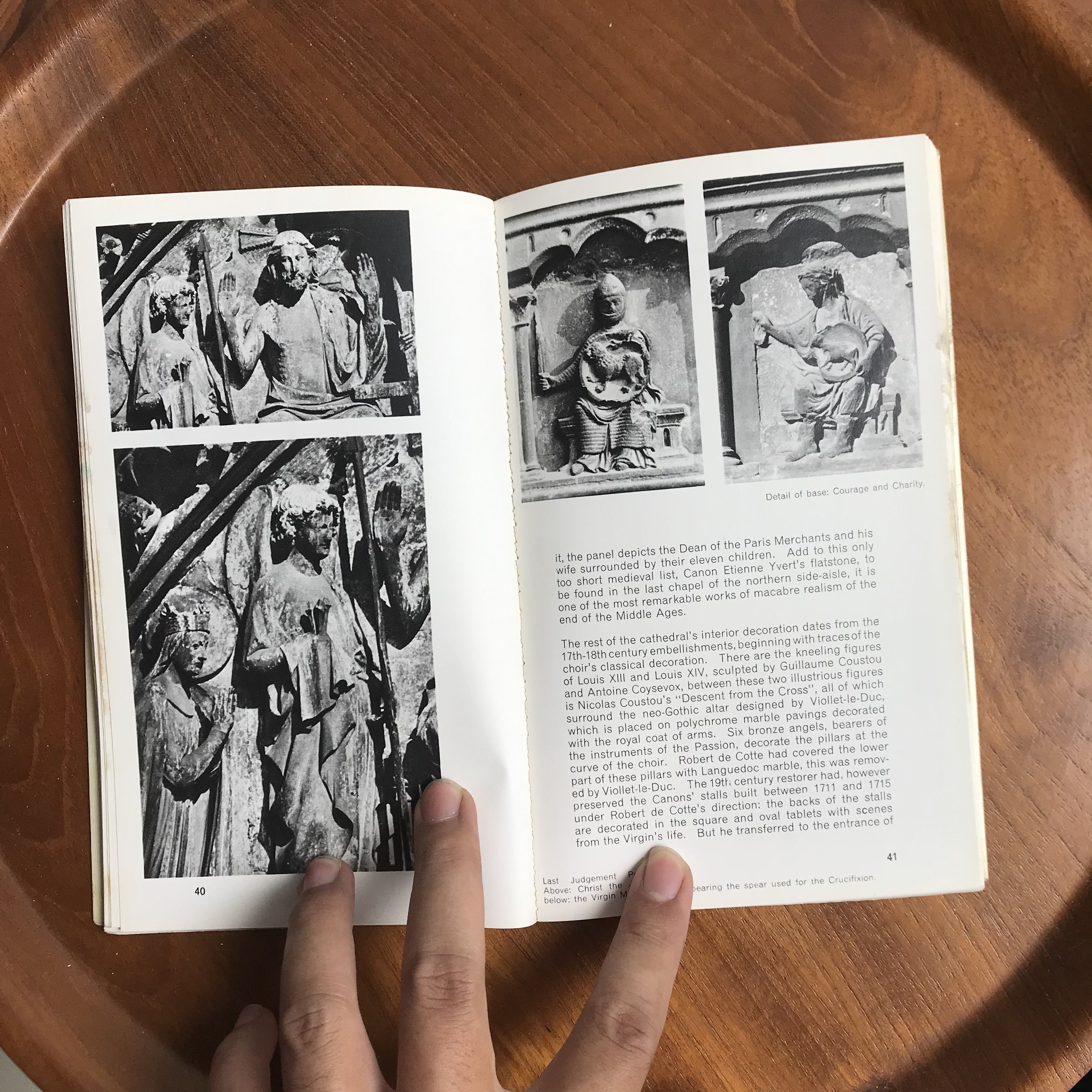 Vintage Rare 1968 Notre-Dame de Paris photo book livre (Vilo Pari Size ONE SIZE - 6 Thumbnail