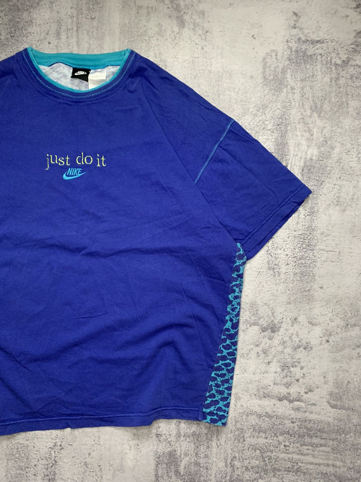 Nike × Vintage Vintage Nike Just Do It AOP Never Give Up T Shirt Size US L / EU 52-54 / 3 - 11 Thumbnail