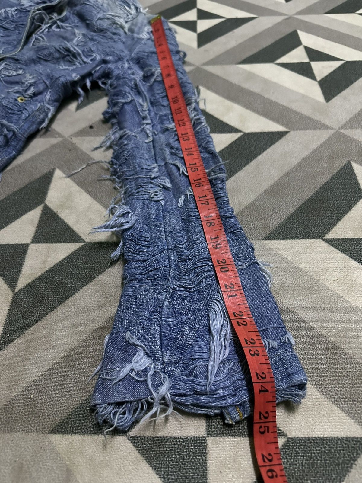 Japanese Brand Ventriloquist patchwork distressed denim jacket Size S / US 4 / IT 40 - 14 Thumbnail