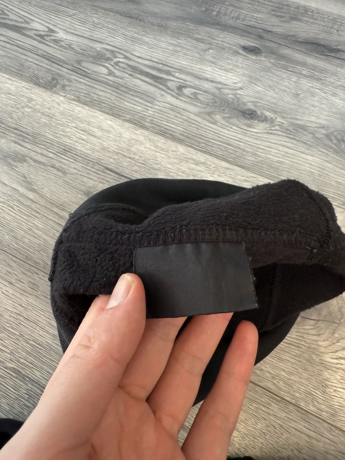 Prada Prada Black Cotton Beanie with Red Logo Tab Size ONE SIZE - 3 Thumbnail