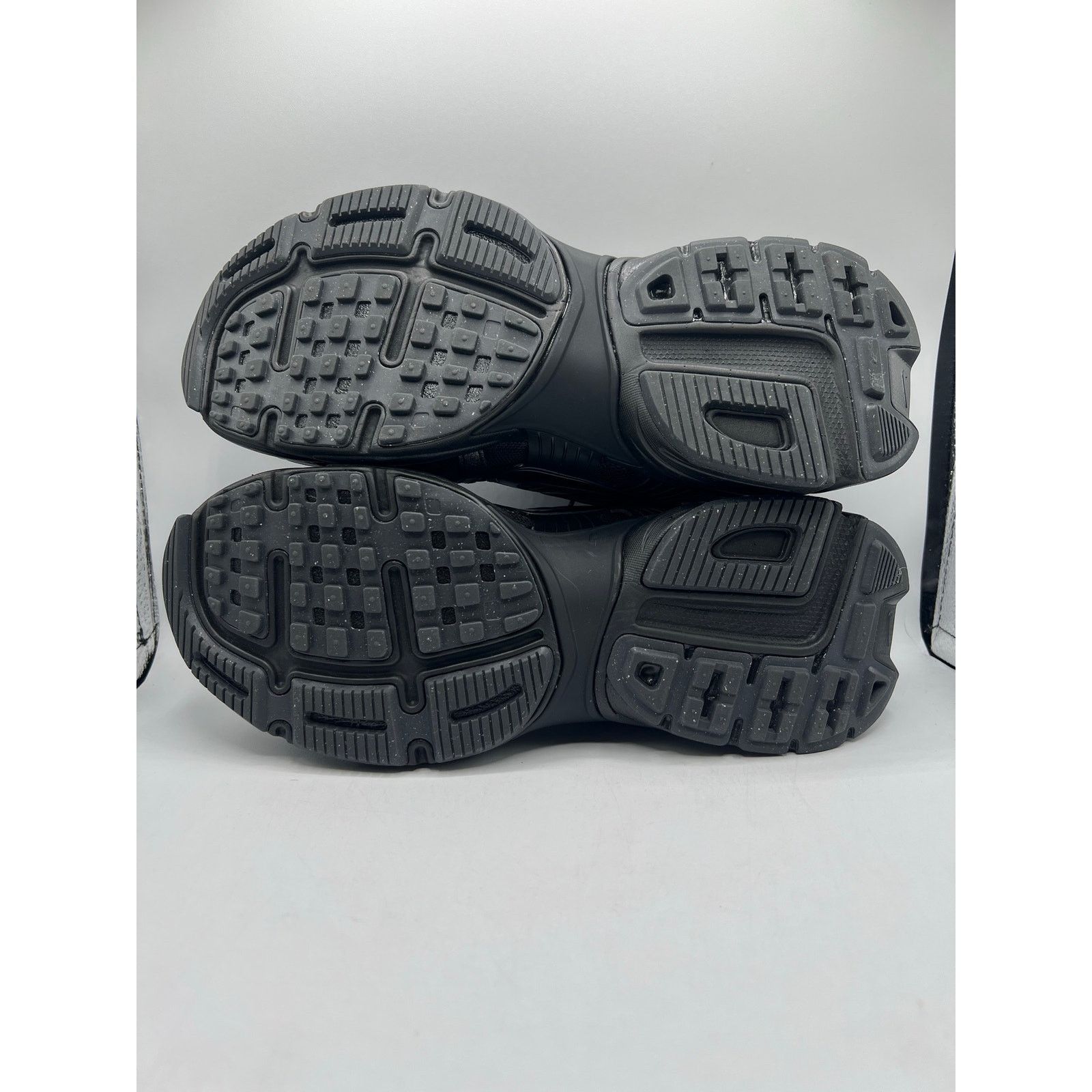 Nike Nike V2K Run “Black” size 9 women’s Size US 9 / IT 39 - 5 Thumbnail