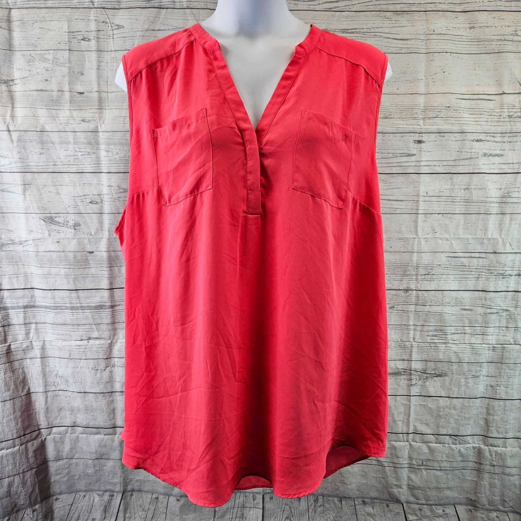 Torrid **Torrid Women's Size 5X Solid Pink Sleeveless V-Neck Blouse** User: Torrid Women's Size 5X Solid Pink Sleeveless V-Neck Blouse Size XXL / US 16-18 / IT 52-54 - 2 Thumbnail