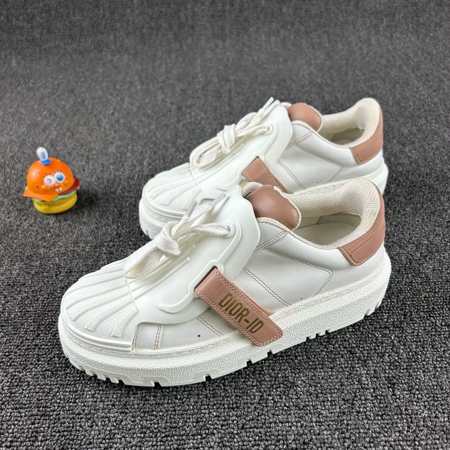 Dior Dior White and Pink Shell Toe Sneakers Size US 5 / IT 35 - 1 Thumbnail