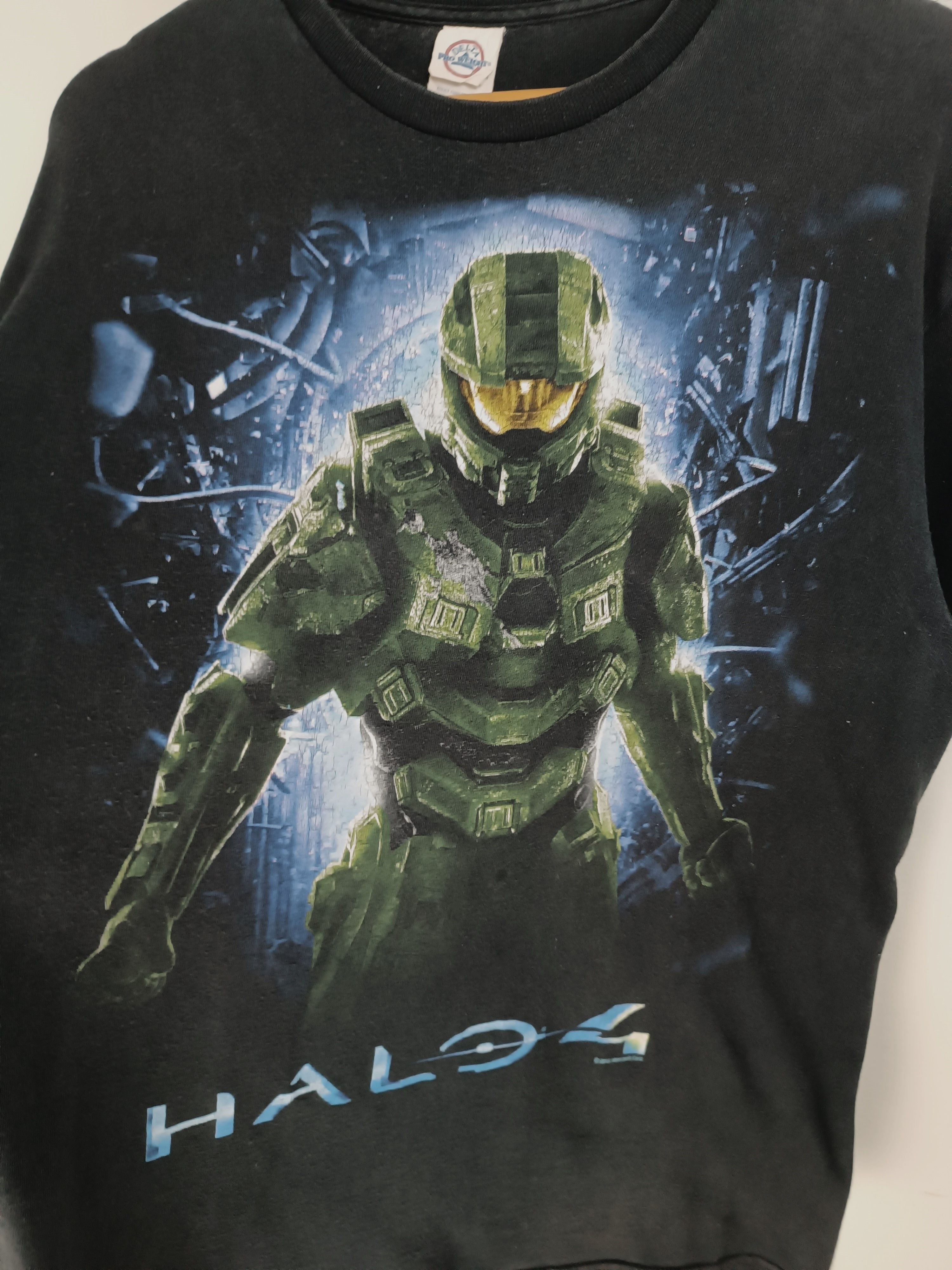 Microsoft VINTAGE 2012 HALO 4 GAMES TEE VERY RARE call of duty gta 5 Size US L / EU 52-54 / 3 - 10 Thumbnail