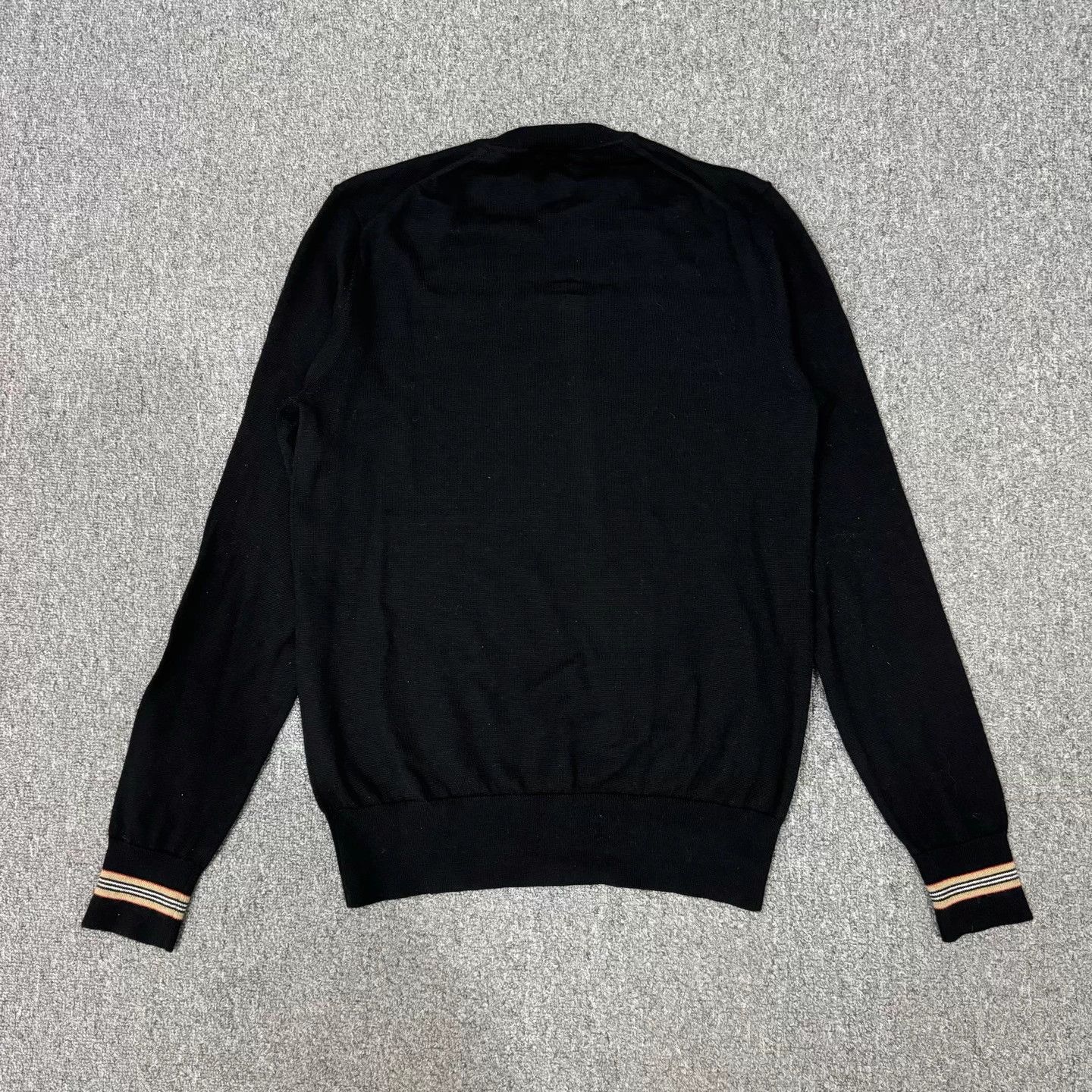 Burberry Burberry black stripe wool knit sweater M 99 new Size US M / EU 48-50 / 2 - 2 Thumbnail
