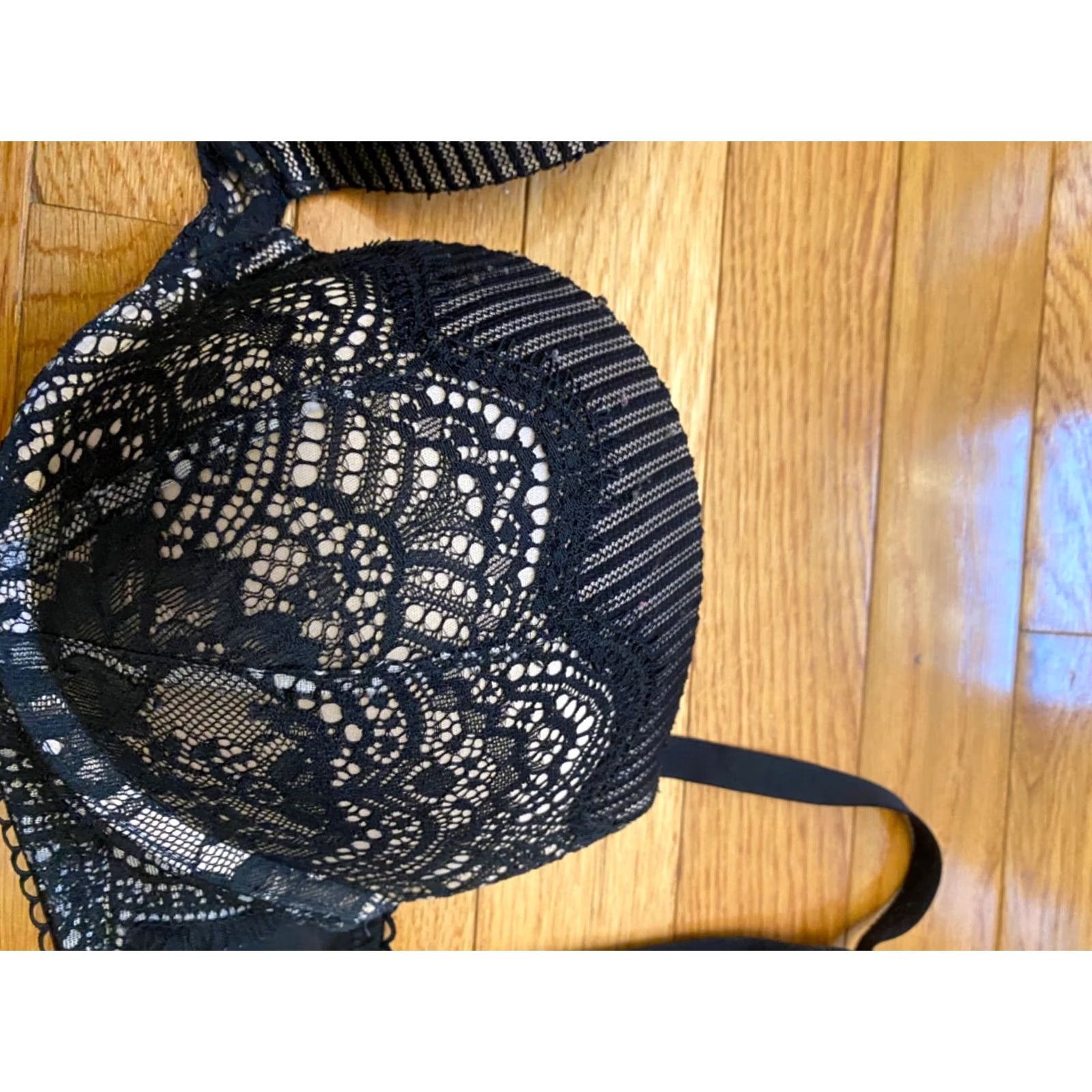 Victoria's Secret VINTAGE Victoria's Secret DREAM ANGELS Push-Up Plunge Bra 32DD Black Lace Size ONE SIZE - 3 Thumbnail