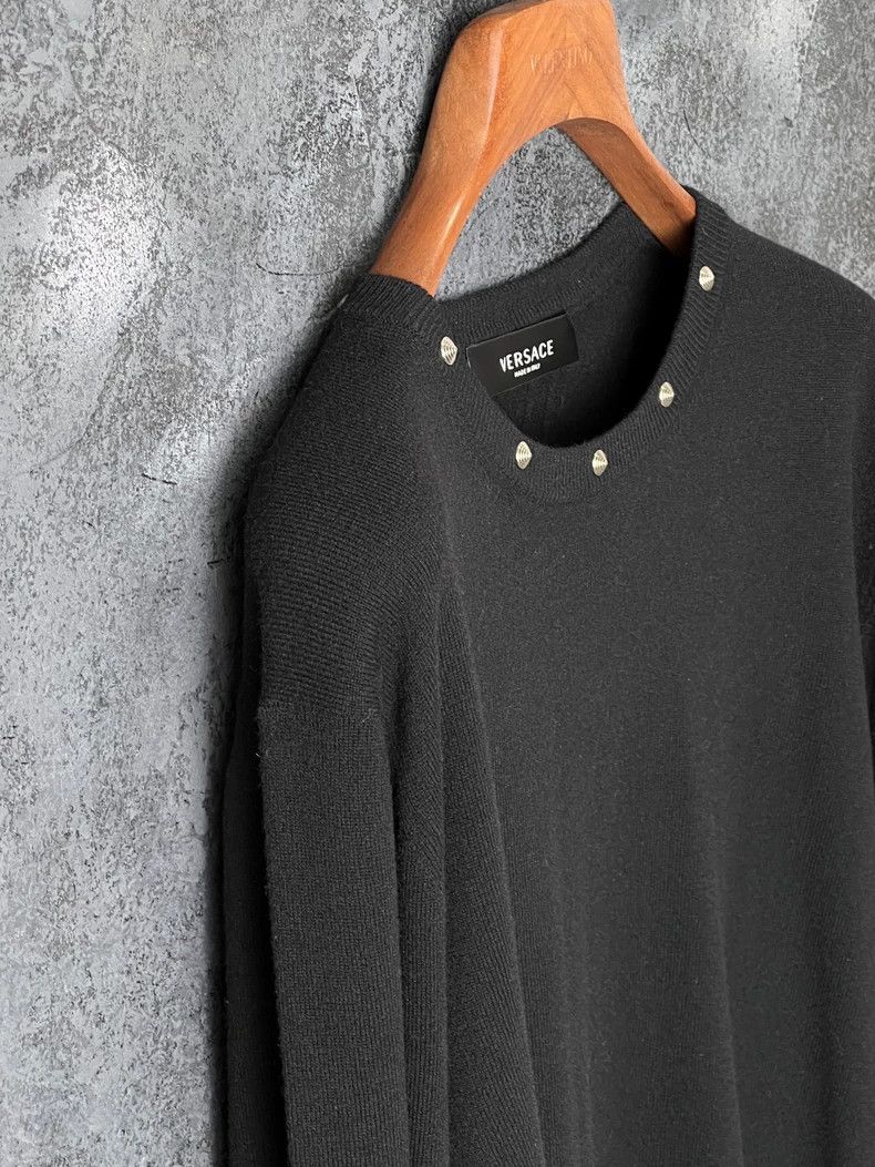 Versace Versace Studded Crew Neck Sweater Size US M / EU 48-50 / 2 - 5 Thumbnail