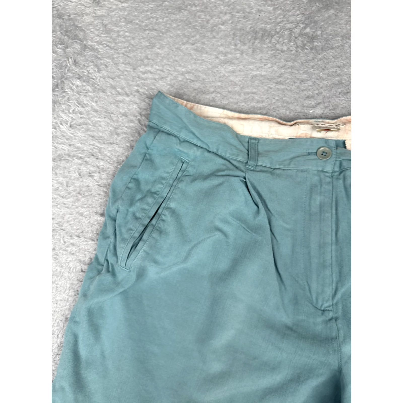 Tommy Bahama Tommy Bahama Shorts 12 Green 100% Silk Pleated Dressy Casual Herringbone Womens Size 34" / US 12 / IT 48 - 4 Thumbnail