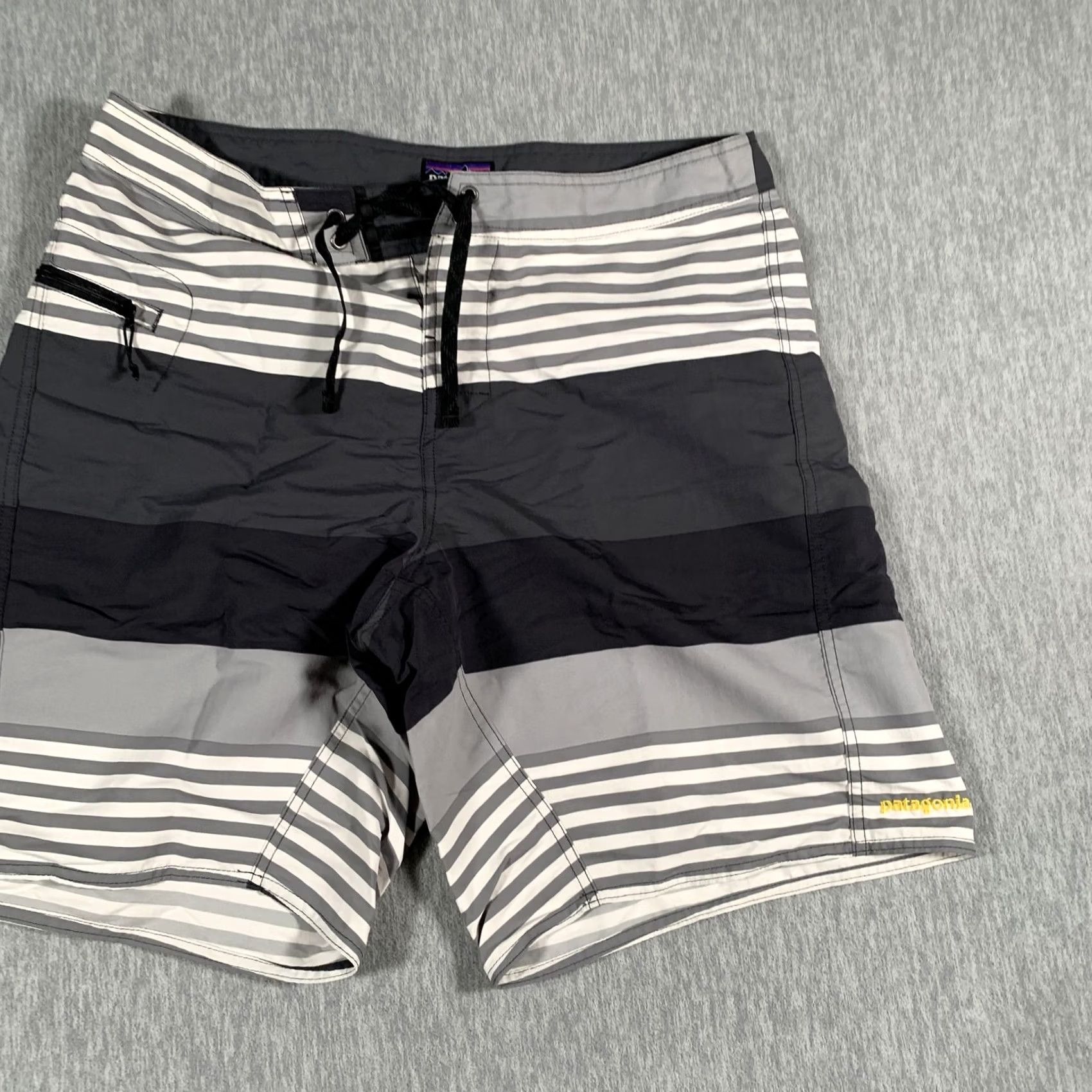 Patagonia Patagonia Shorts Mens 34 Gray Black Stripe Board Swim Trunks Nylon Surf Bottom Size US 34 / EU 50 - 2 Thumbnail