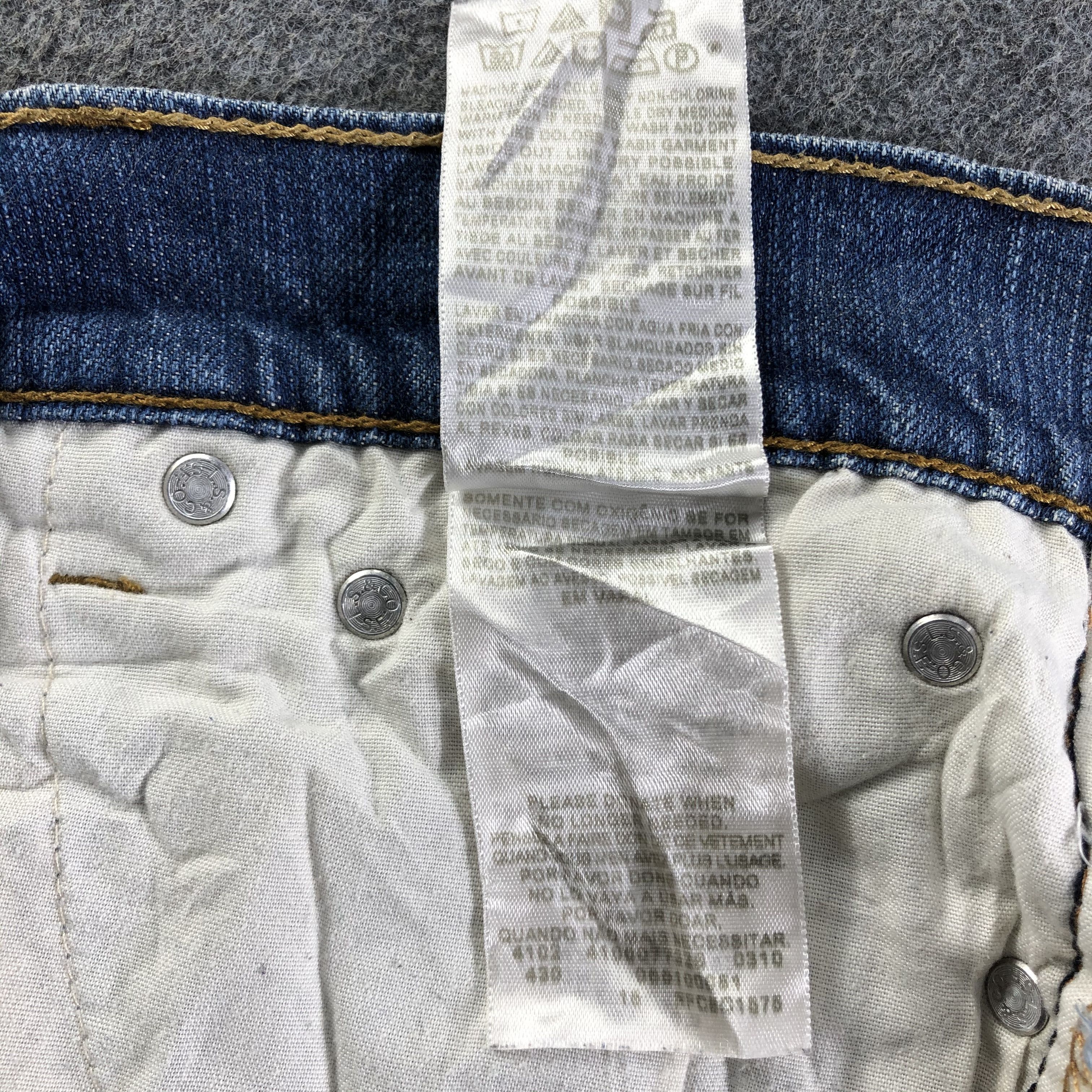 Levi's Vintage Blue Wash Levis 510 Jeans-J3045 Size US 35 - 11 Thumbnail