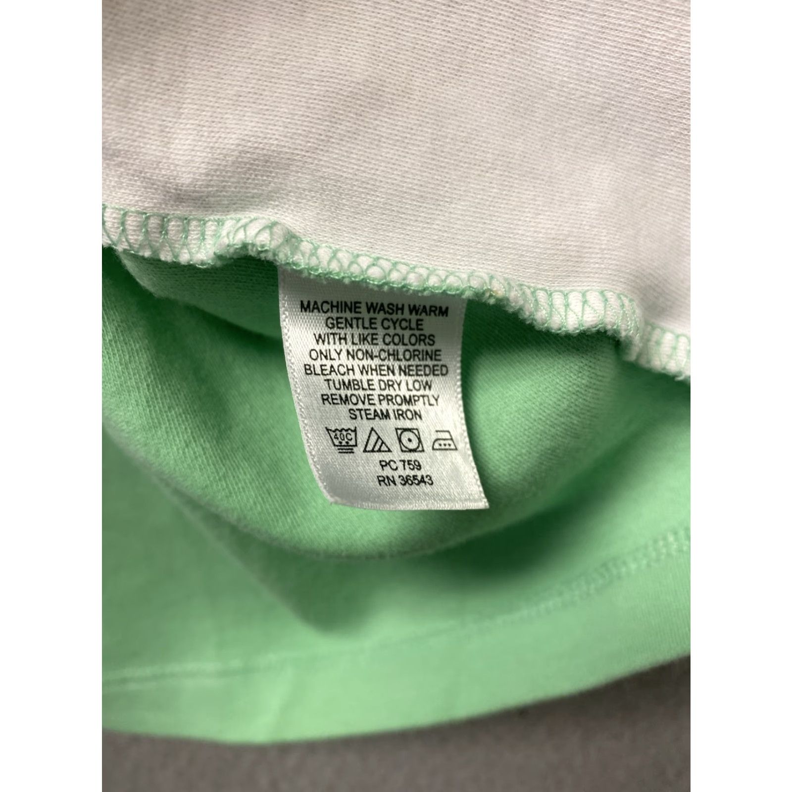 Izod IZOD Women Top M Green VNeck Short Sleeve polo Pullover Stretch/113-50 Size M / US 6-8 / IT 42-44 - 7 Thumbnail