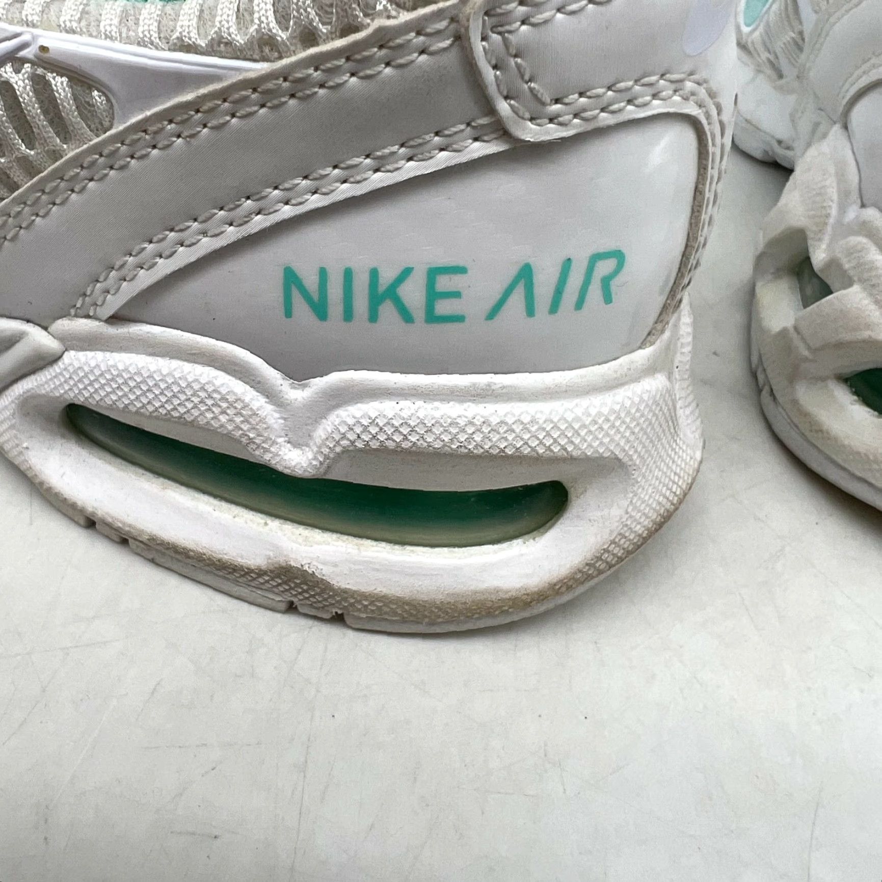 Nike Nike Air Max Torch 4 Womens Lace Up Low Top White Running Shoes Sz 8 343851-100 Size XS / US 0-2 / IT 36-38 - 7 Thumbnail