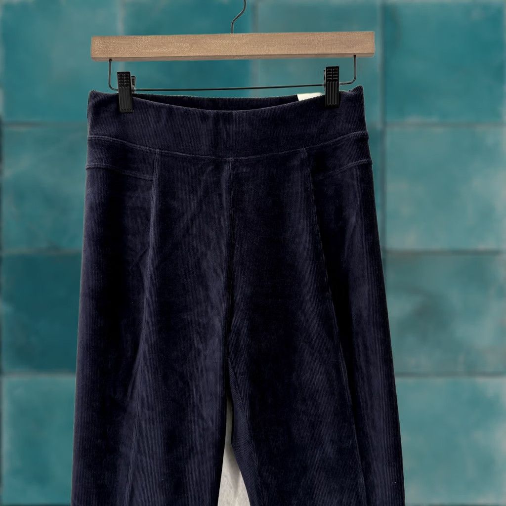 Vintage OFFLINE Aerie Bootcut Corduroy Leggings Womens M Blue Hi Rise Pockets Yoga NWT Size 32" / US 10 / IT 46 - 1 Thumbnail