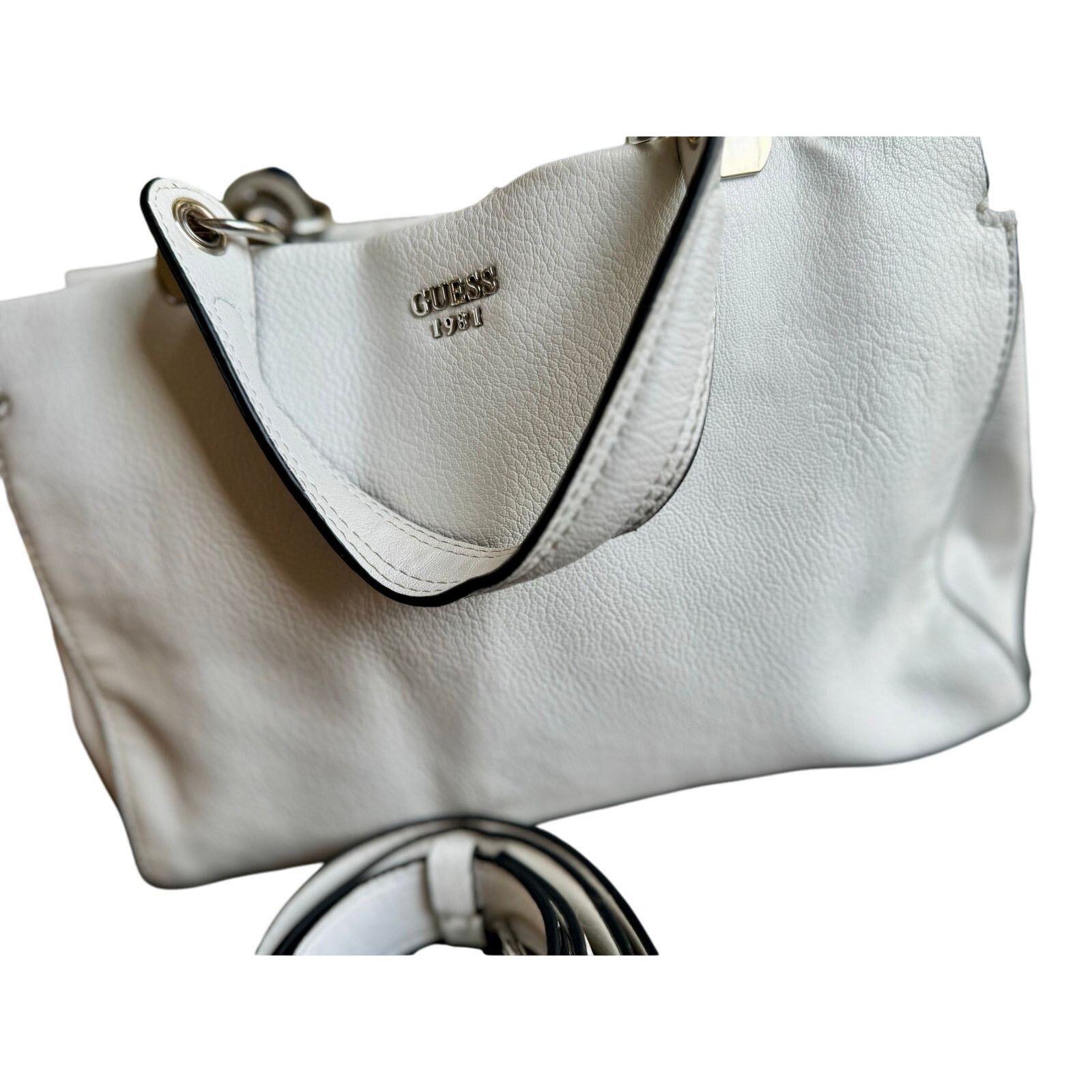 Guess Guess White Leather & Cheetah Purse – Arm or Shoulder Bag Size ONE SIZE - 2 Thumbnail