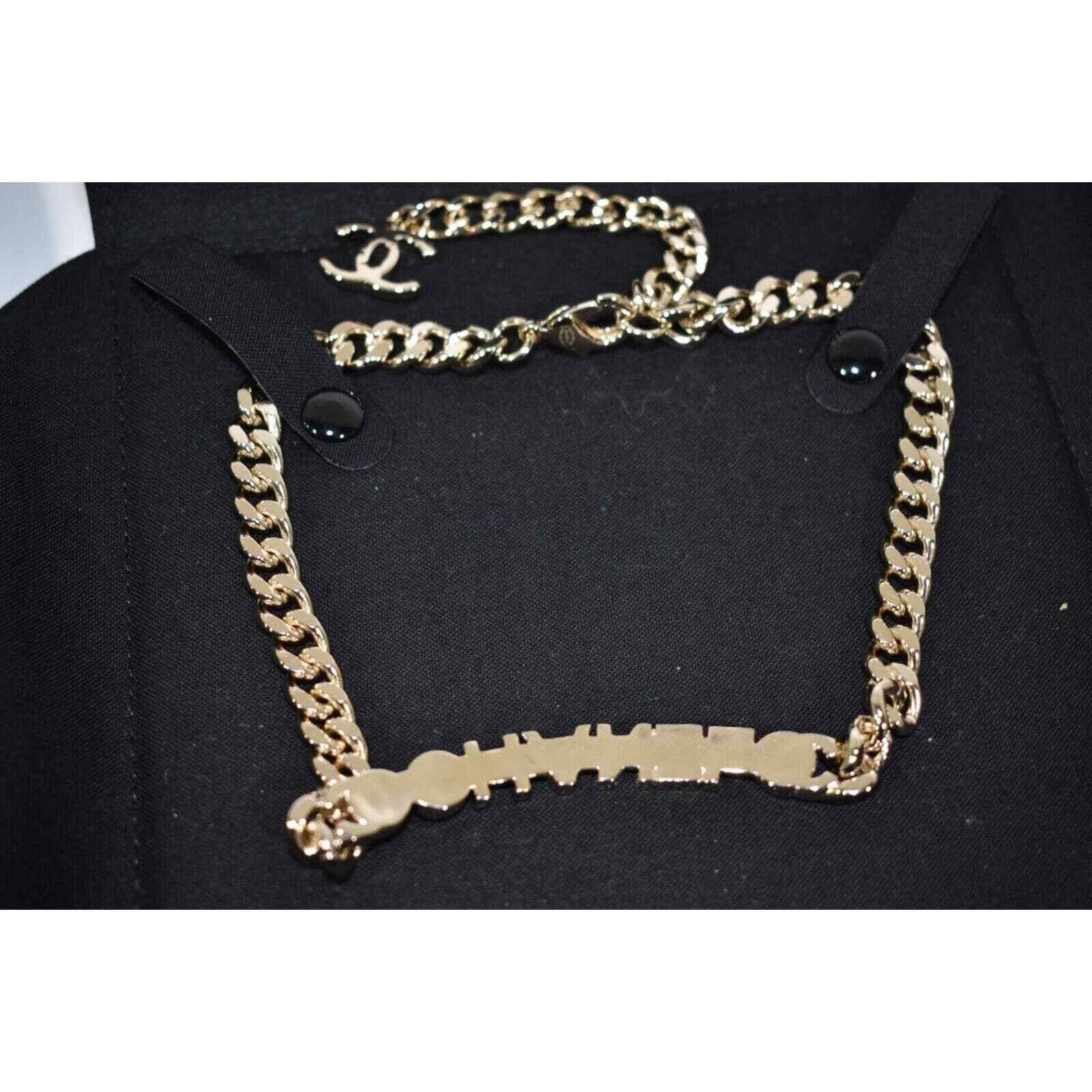 Chanel Chanel 22S Gold Name Plate CC Logo Short Choker Necklace Size ONE SIZE - 12 Thumbnail