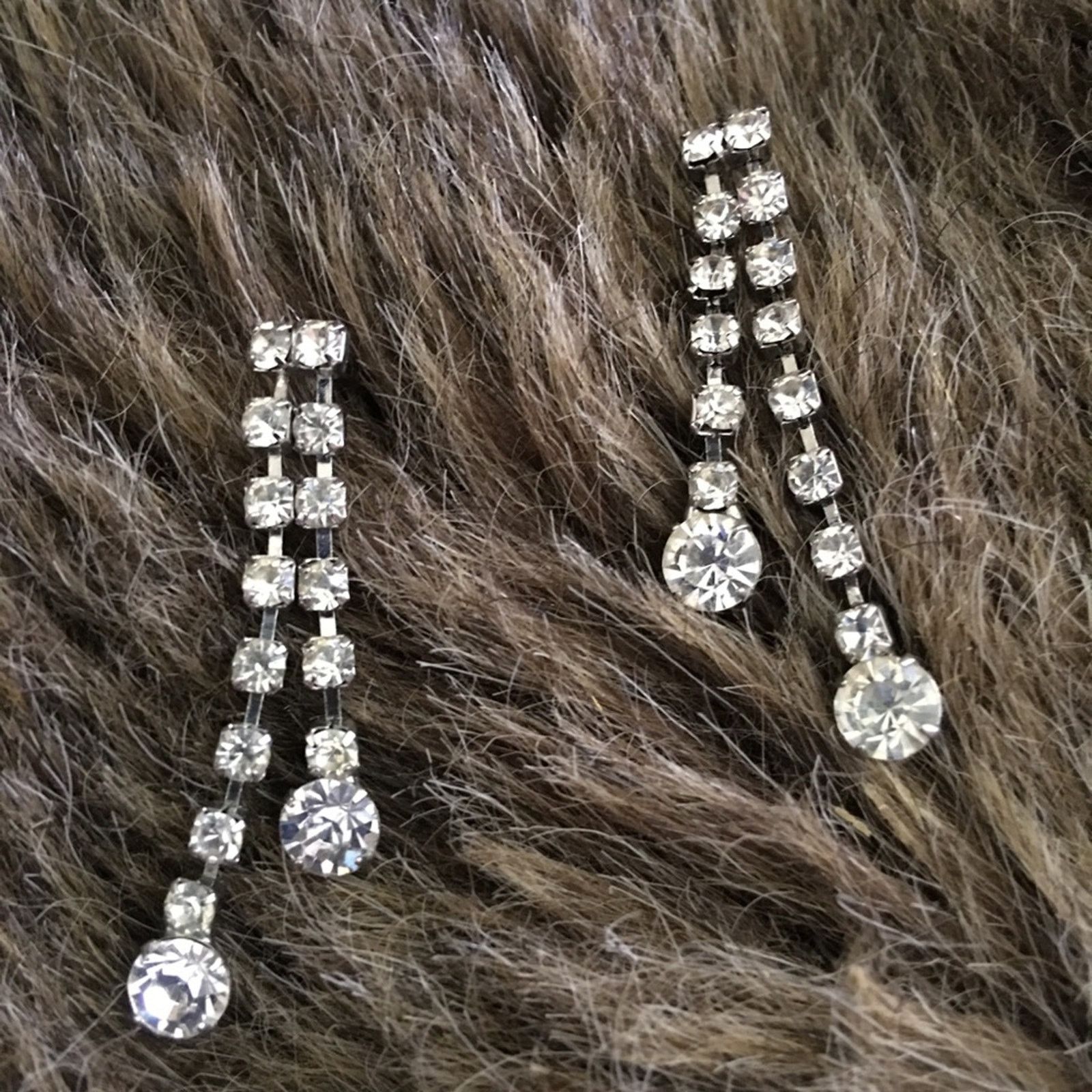 Jewelry Modern Clear Rhinestone Dangle Pierced Earrings in Silver, Women's