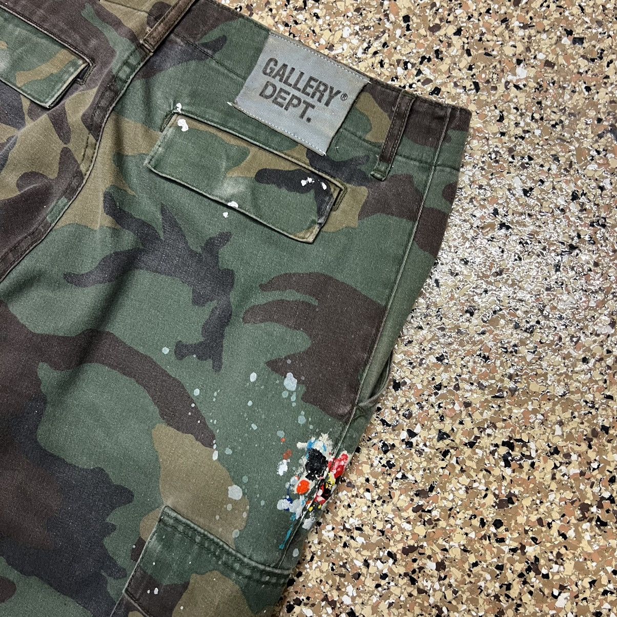 Gallery Dept. LA CAMO FLARE Gallery Department Size US 33 - 4 Thumbnail