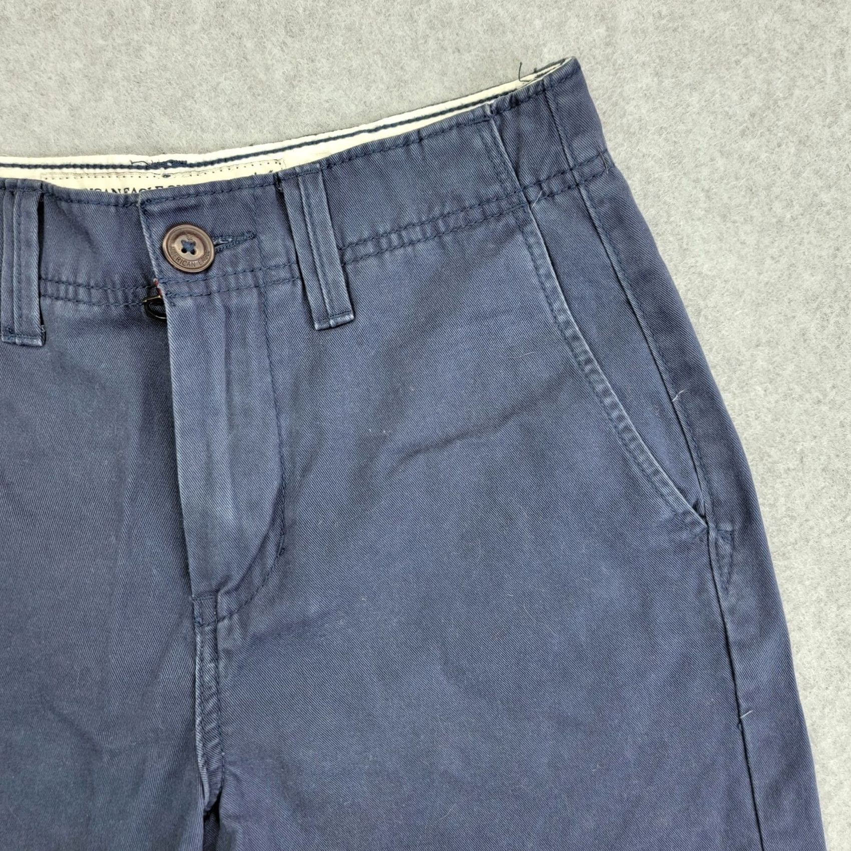 American Eagle Outfitters VINTAGE American Eagle Longboard Shorts Mens 26 navy Y2K chino Size US 26 / EU 42 - 3 Thumbnail