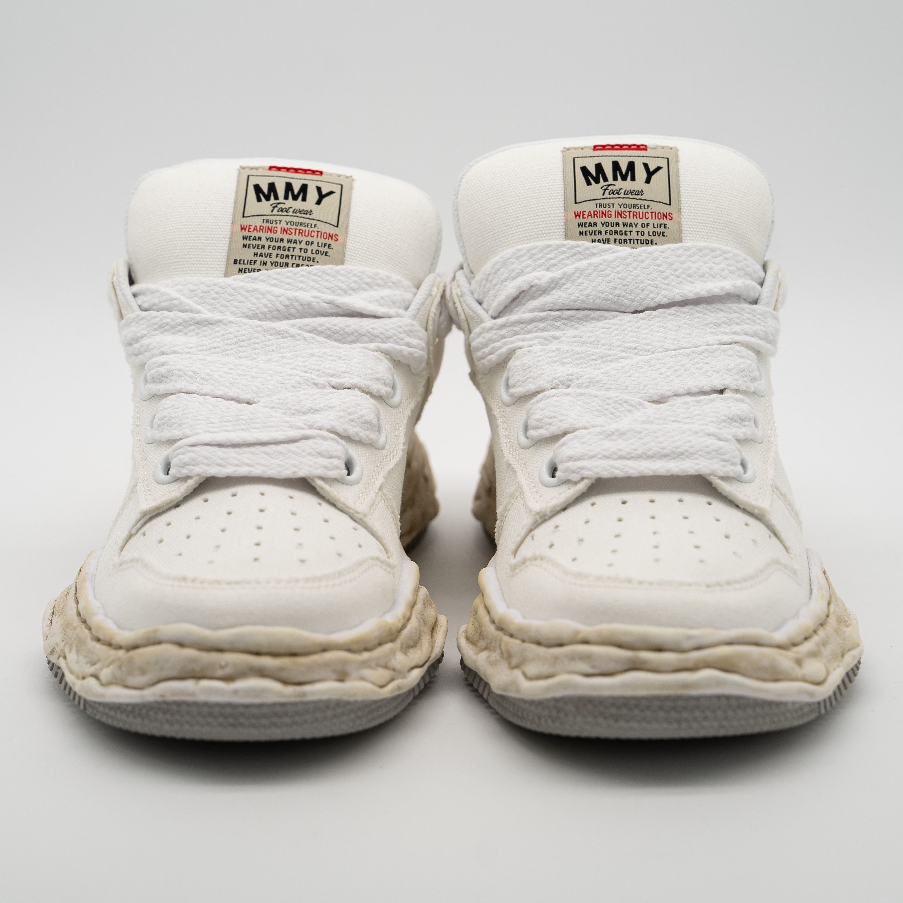 Maison MIHARA YASUHIRO 44 Maison Mihara Yasuhiro Wayne Puffer OG Sole Low White Size US 11 / EU 44 - 2 Thumbnail