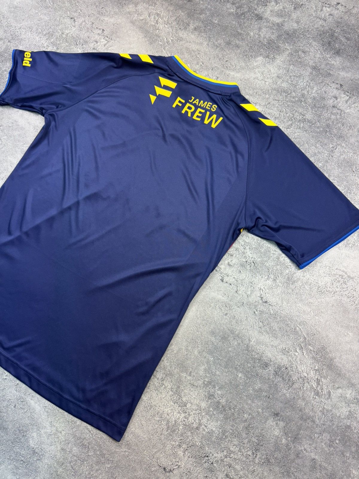 Hummel Kilmarnock FC 2021-22 Hummel Jersey James Frew Adult Size L Size US L / EU 52-54 / 3 - 13 Thumbnail