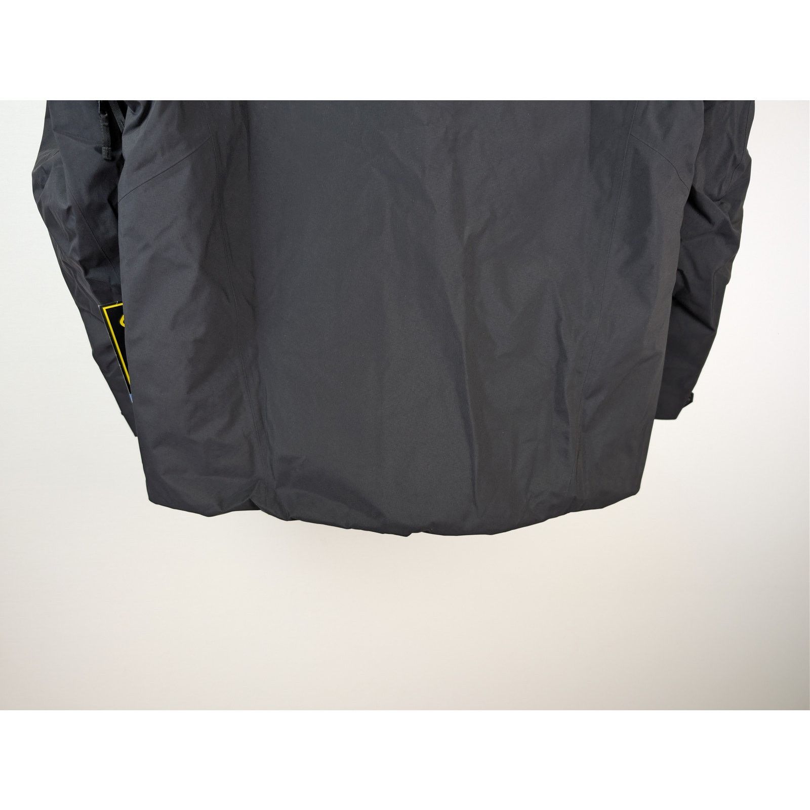Arc'teryx o1rshd1 Sabre Insulated Jacket in Black Size US L / EU 52-54 / 3 - 15 Thumbnail