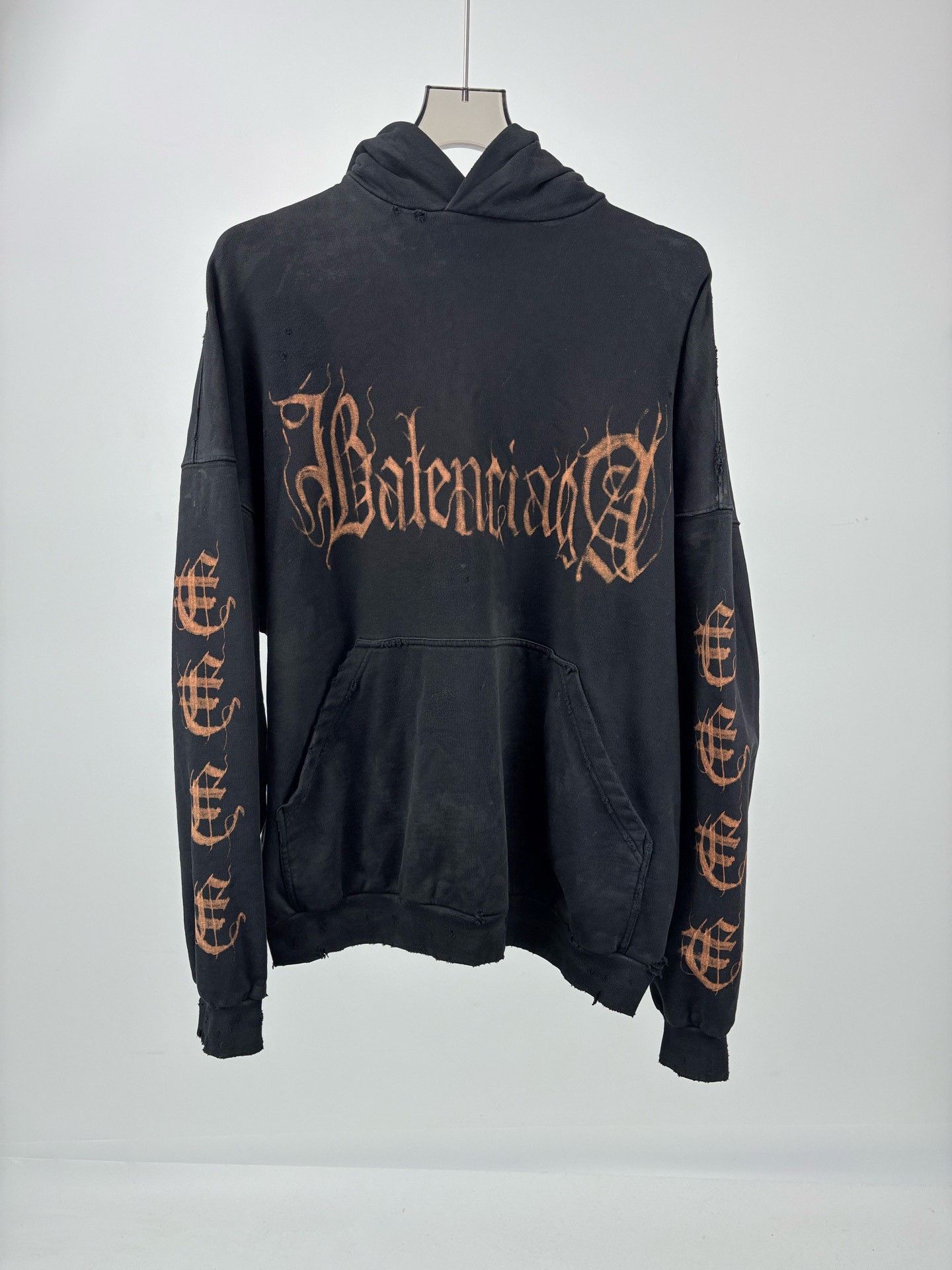 Balenciaga Balenciaga Mud-Dyed Distressed Hoodie Size US M / EU 48-50 / 2 - 1 Thumbnail