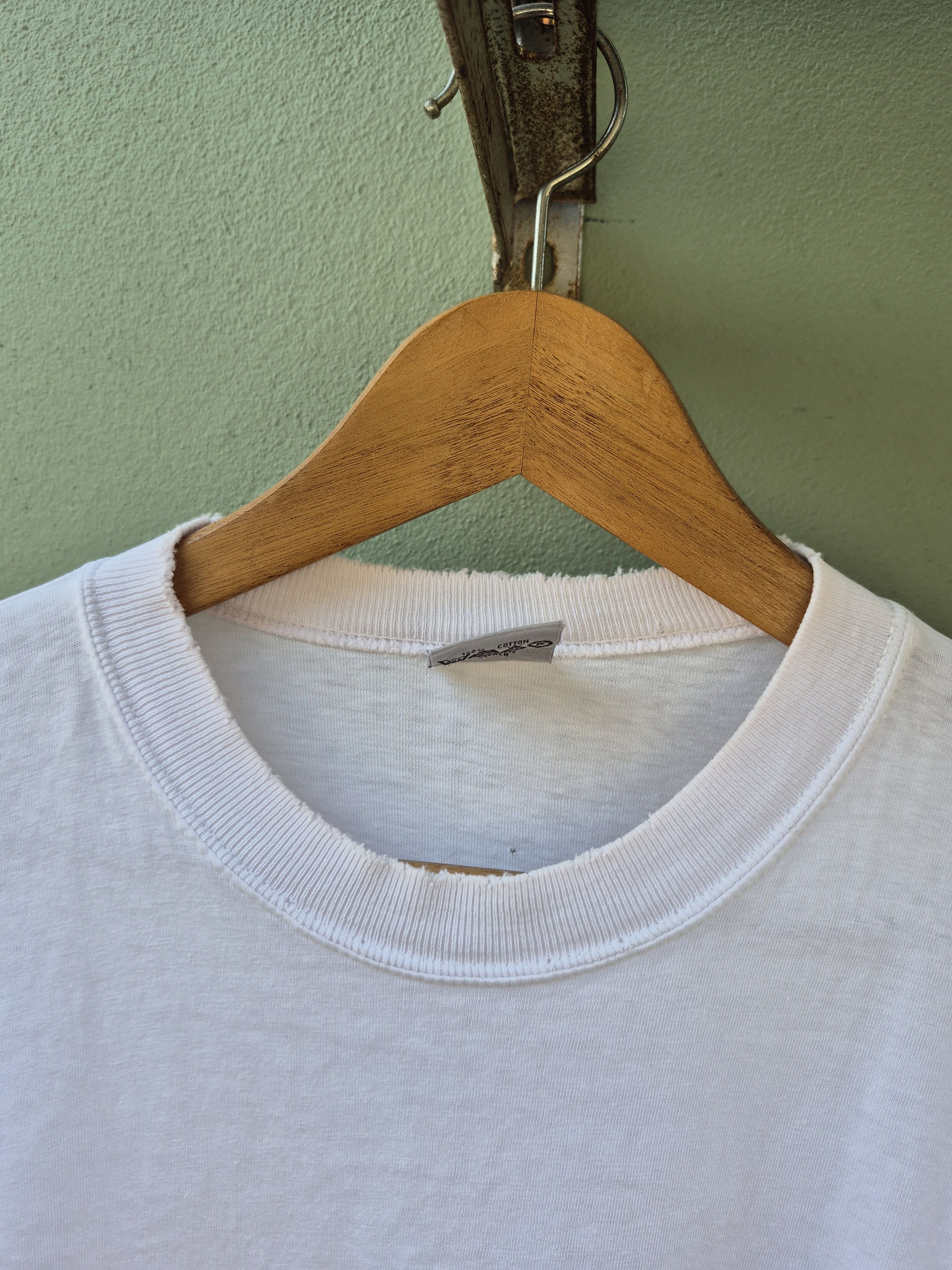 Vintage 🔥Vintage 90s Shark Club Surf Skate Tees Size US M / EU 48-50 / 2 - 9 Thumbnail