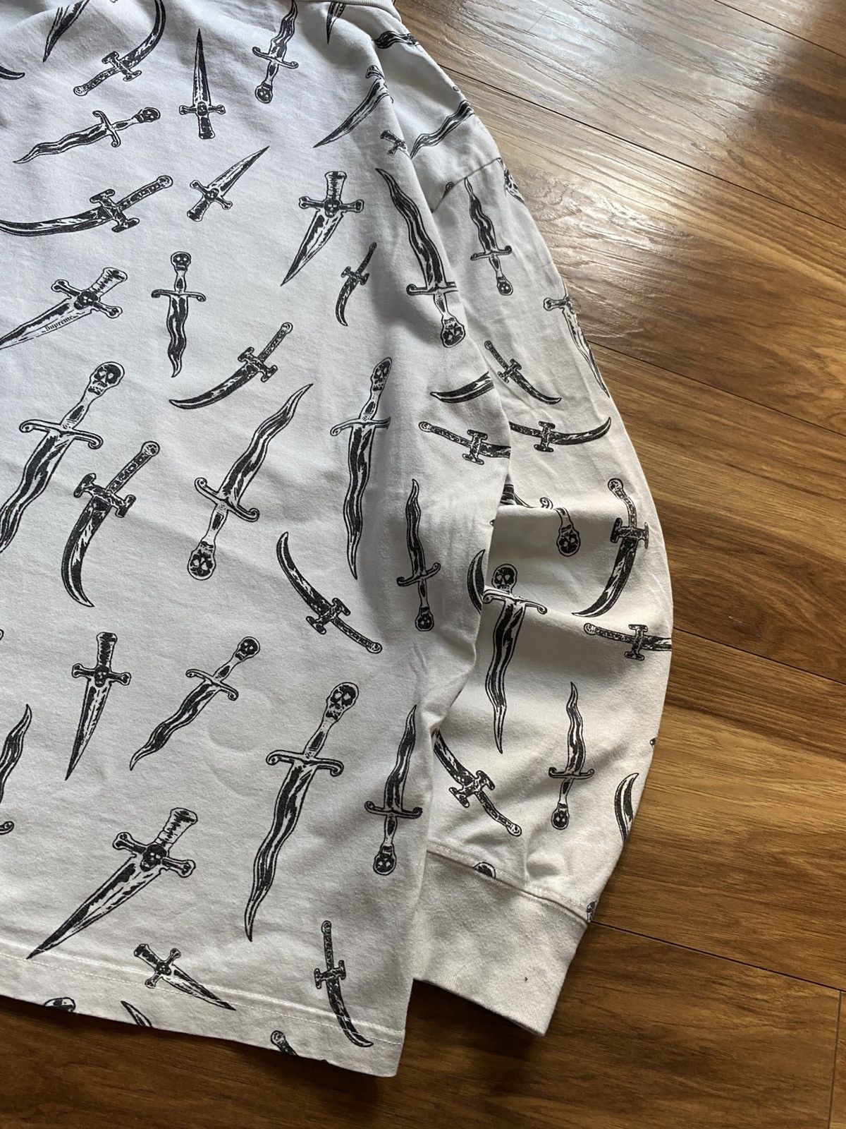Supreme Supreme Knife Longsleeve FW/17 Y2k Hype Size US M / EU 48-50 / 2 - 12 Thumbnail