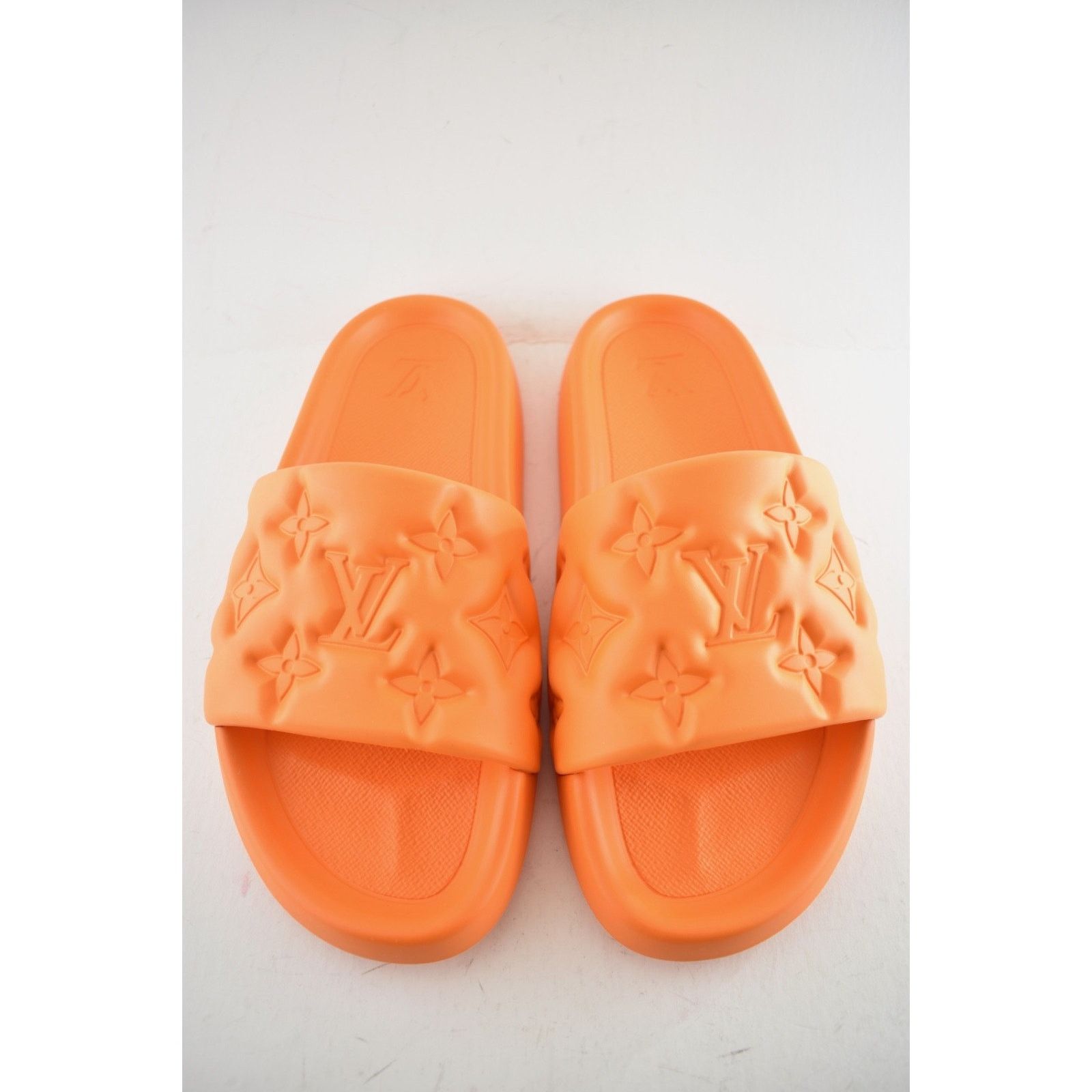 Louis Vuitton Louis Vuitton Waterfront Mule Bubble Sandal UK 9 US 10 11 Size US 9 / EU 42 - 6 Thumbnail