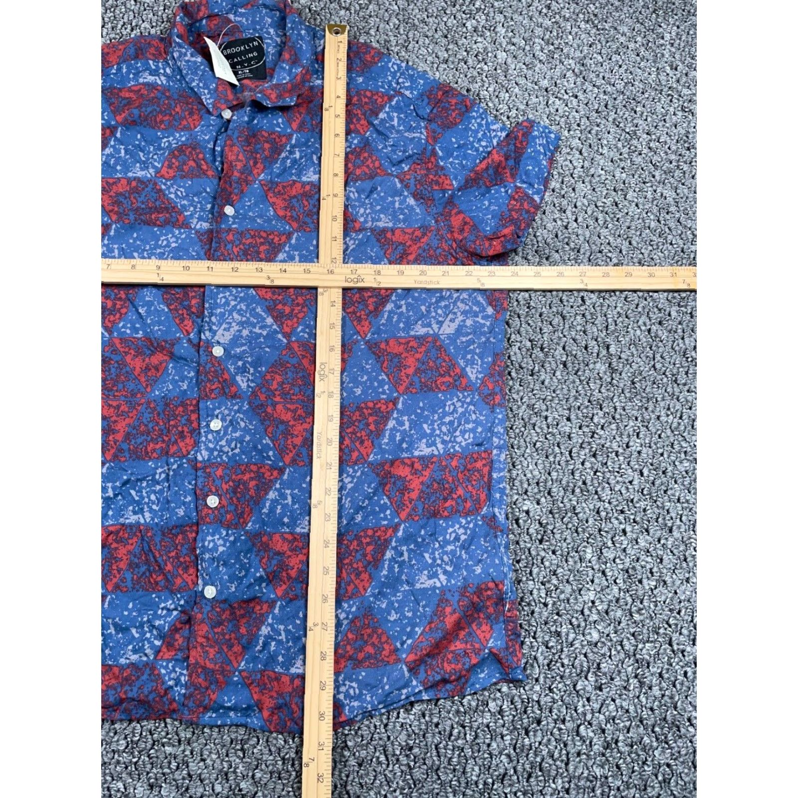 Aeropostale VINTAGE Aeropostale Short Sleeve Button Shirt Adult XL Men Blue Red Geometric Pattern 90s Casual Size US XL / EU 56 / 4 - 5 Thumbnail